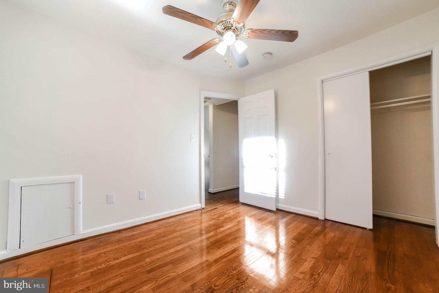 RIGGS MANOR - Residential