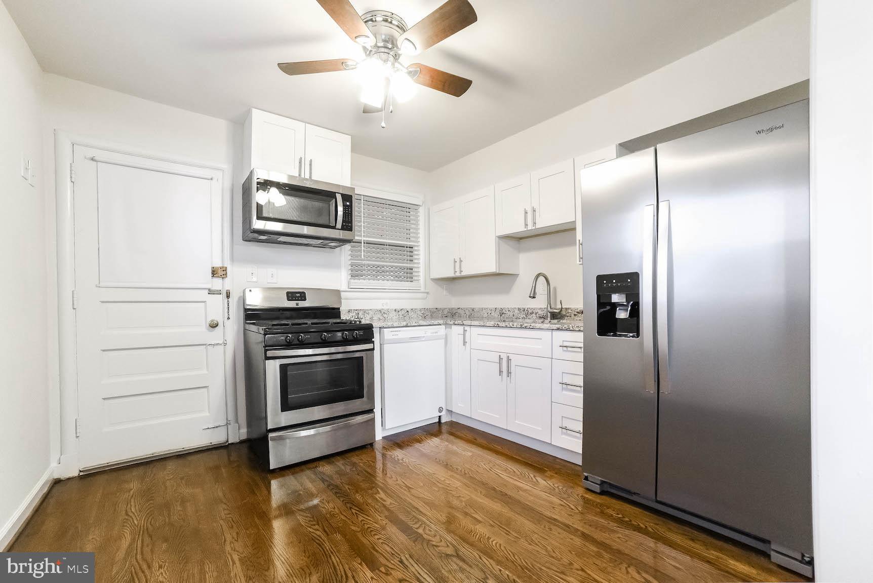 RIGGS MANOR - Residential