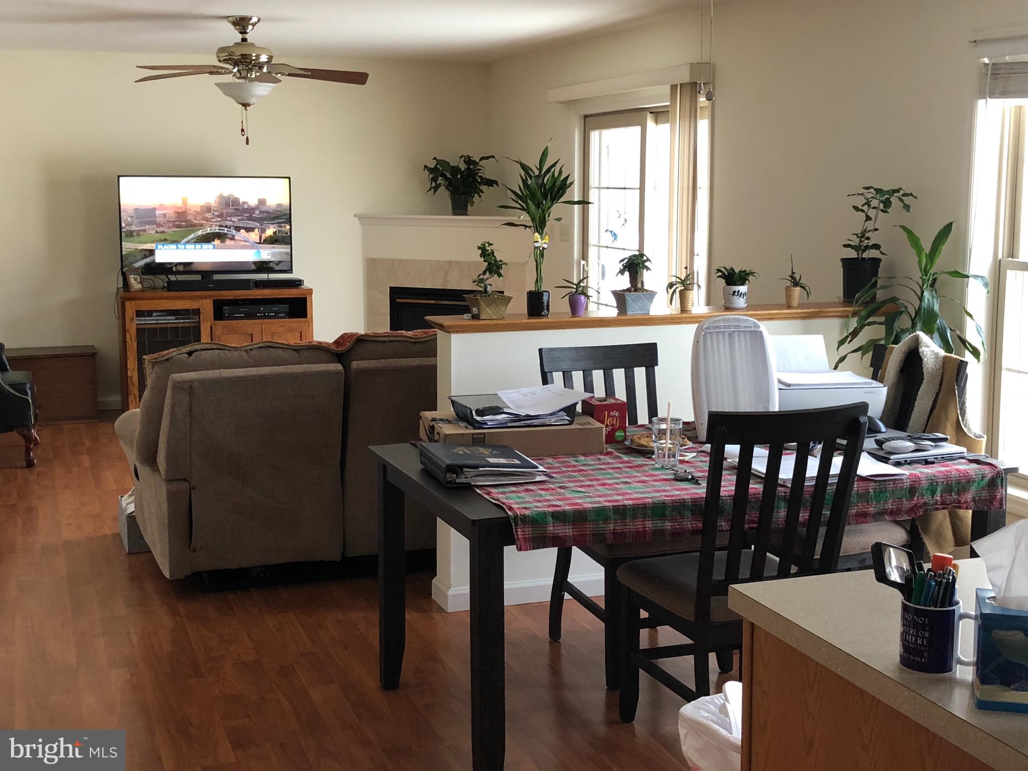 LINCOLNS MEADOW - Residential