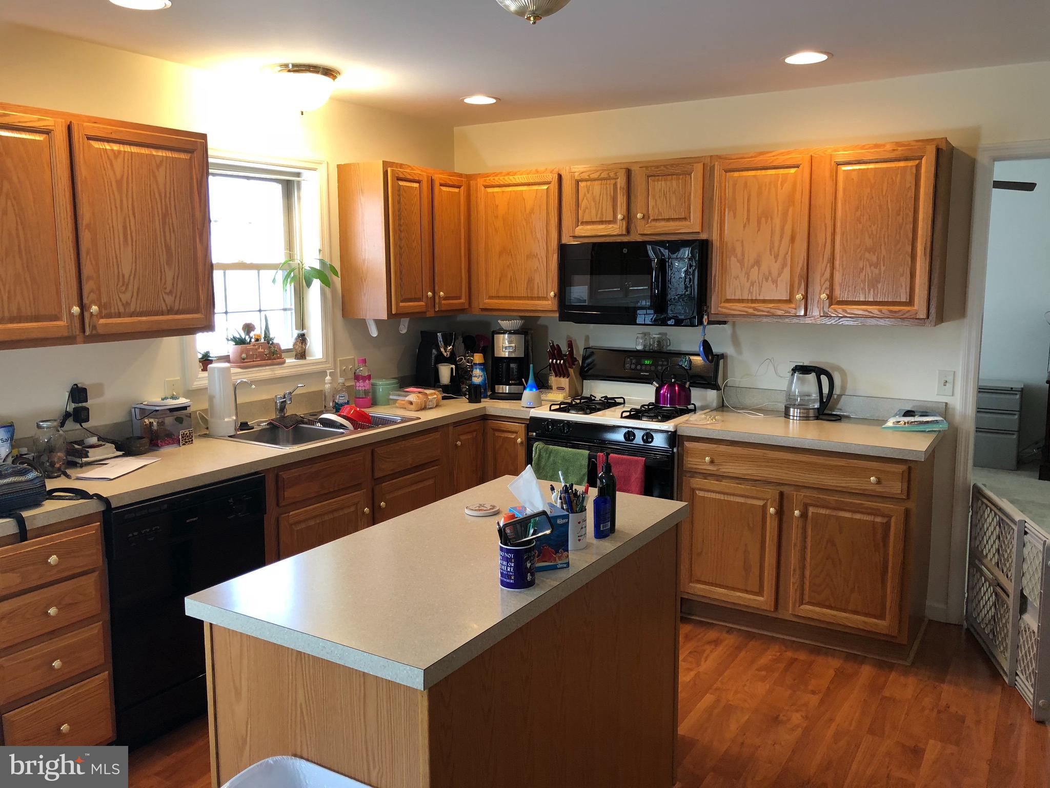 LINCOLNS MEADOW - Residential