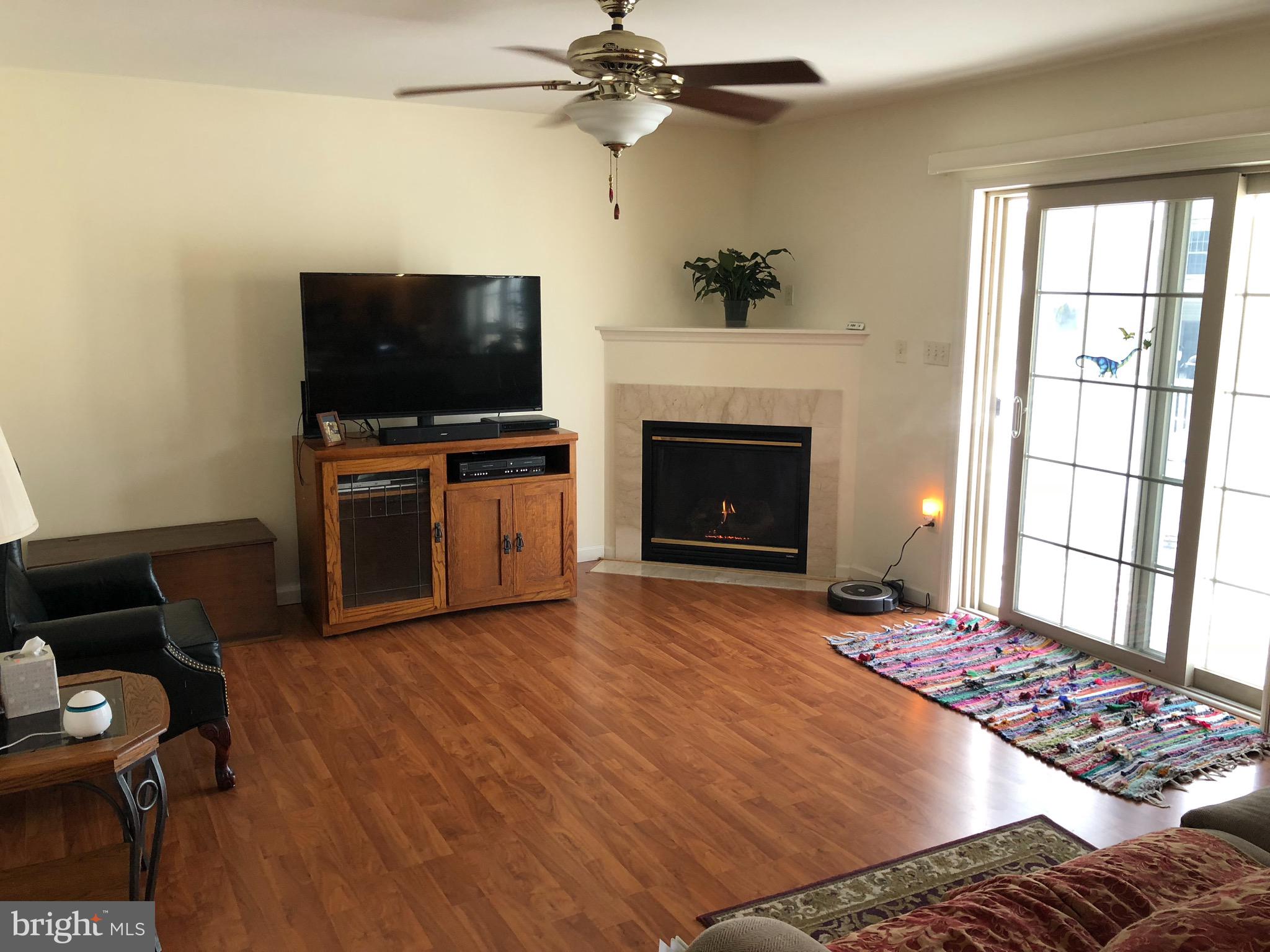 LINCOLNS MEADOW - Residential