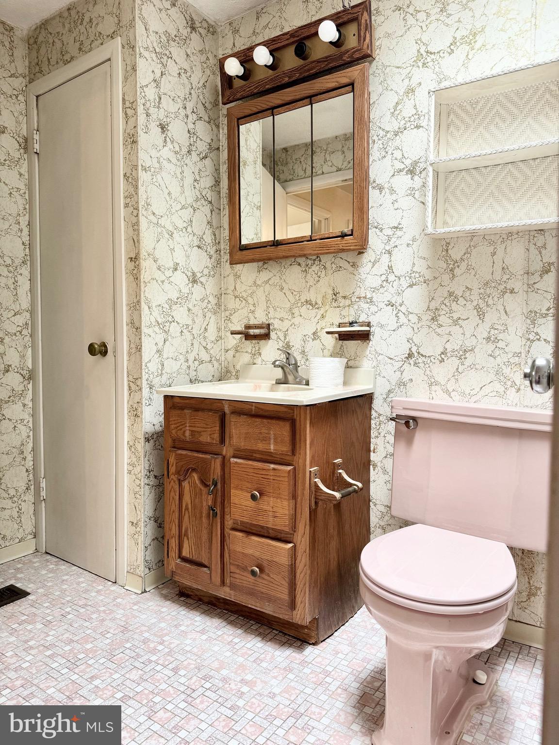 PHILADELPHIA (NORTHEAST) - Residential