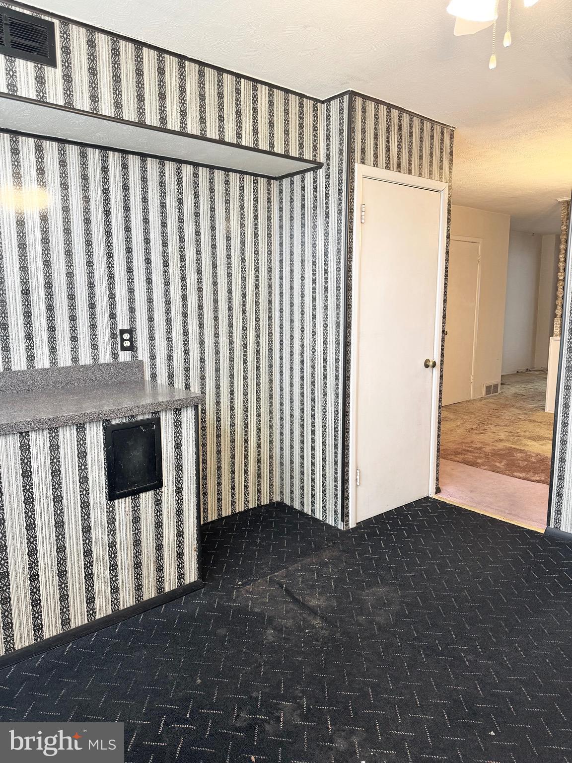 PHILADELPHIA (NORTHEAST) - Residential