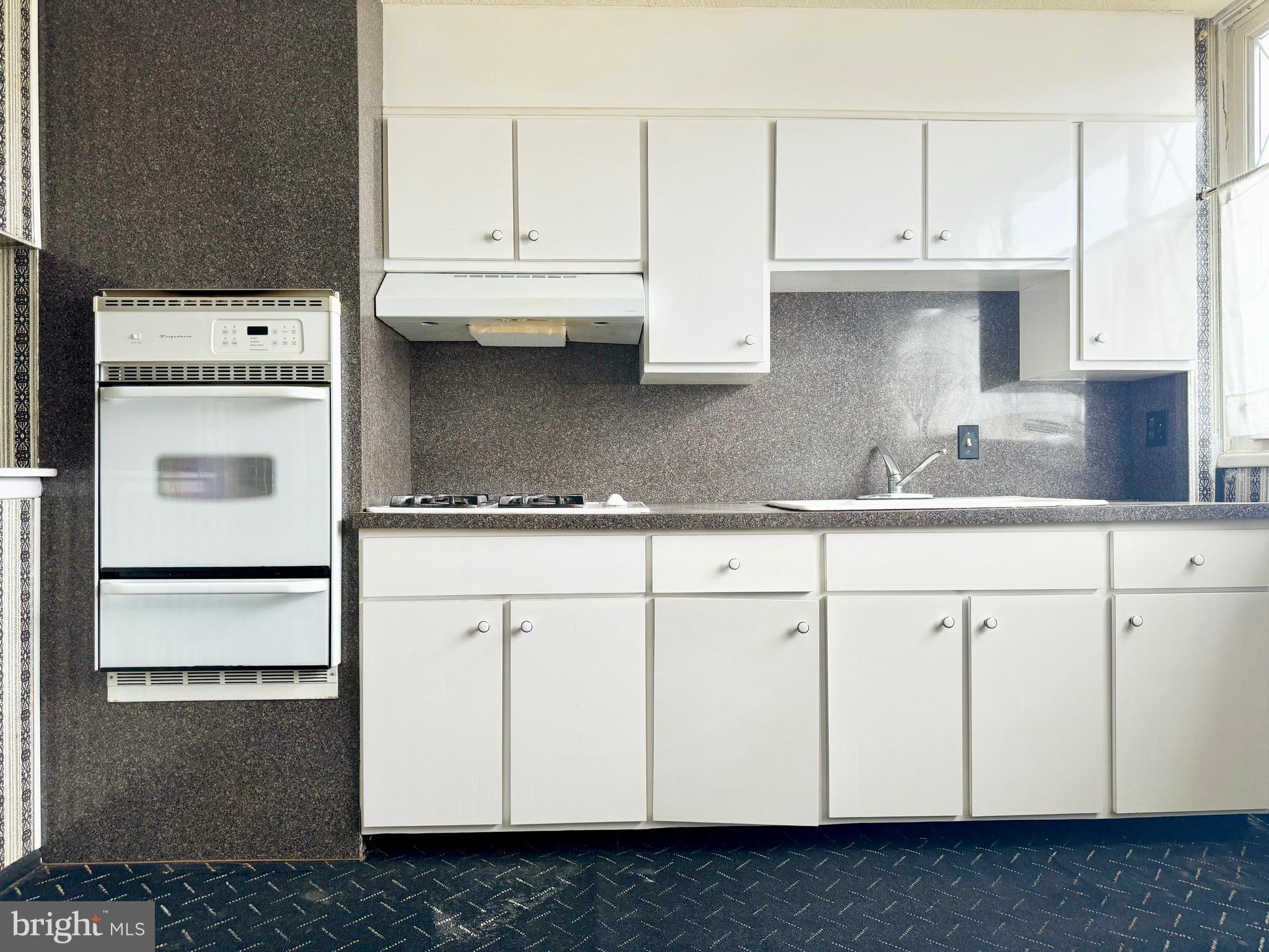 PHILADELPHIA (NORTHEAST) - Residential