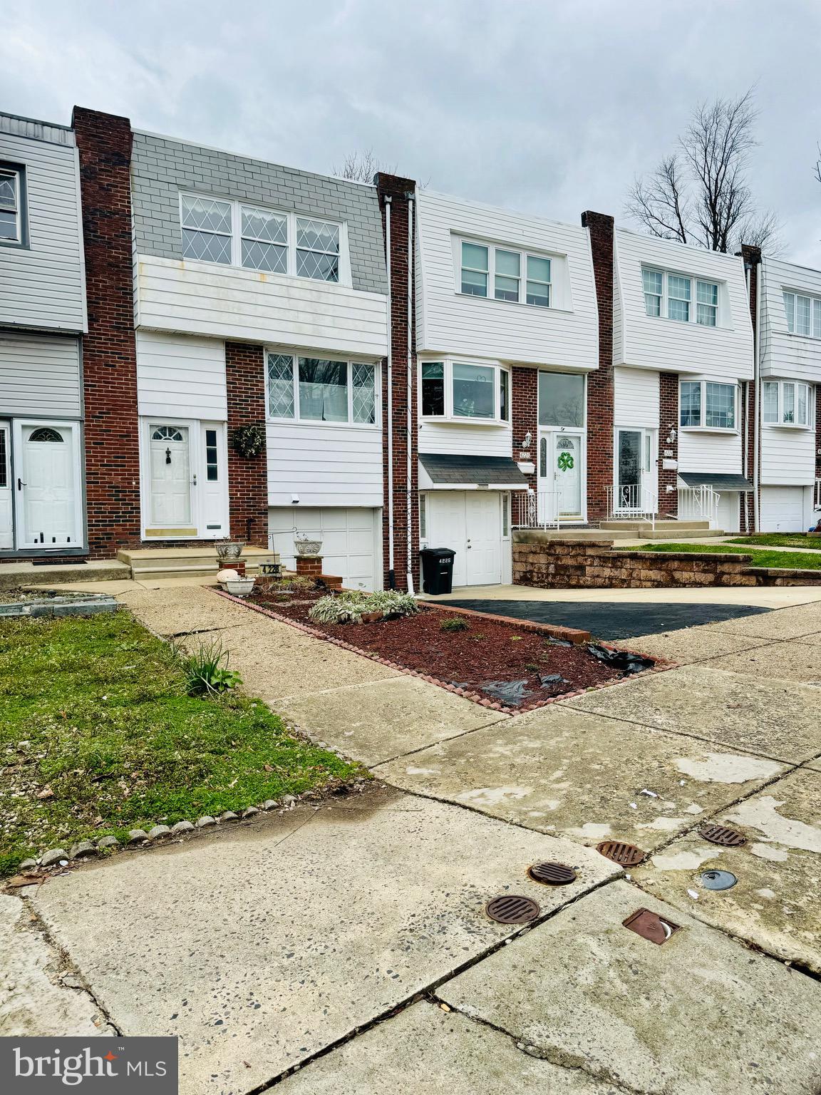 PHILADELPHIA (NORTHEAST) - Residential