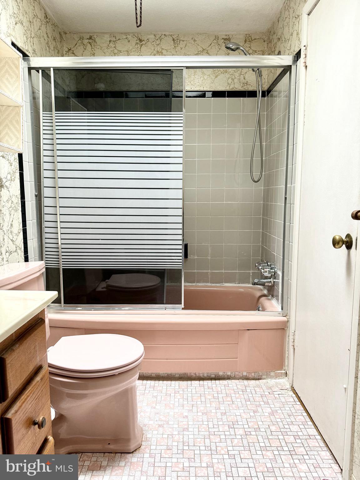 PHILADELPHIA (NORTHEAST) - Residential