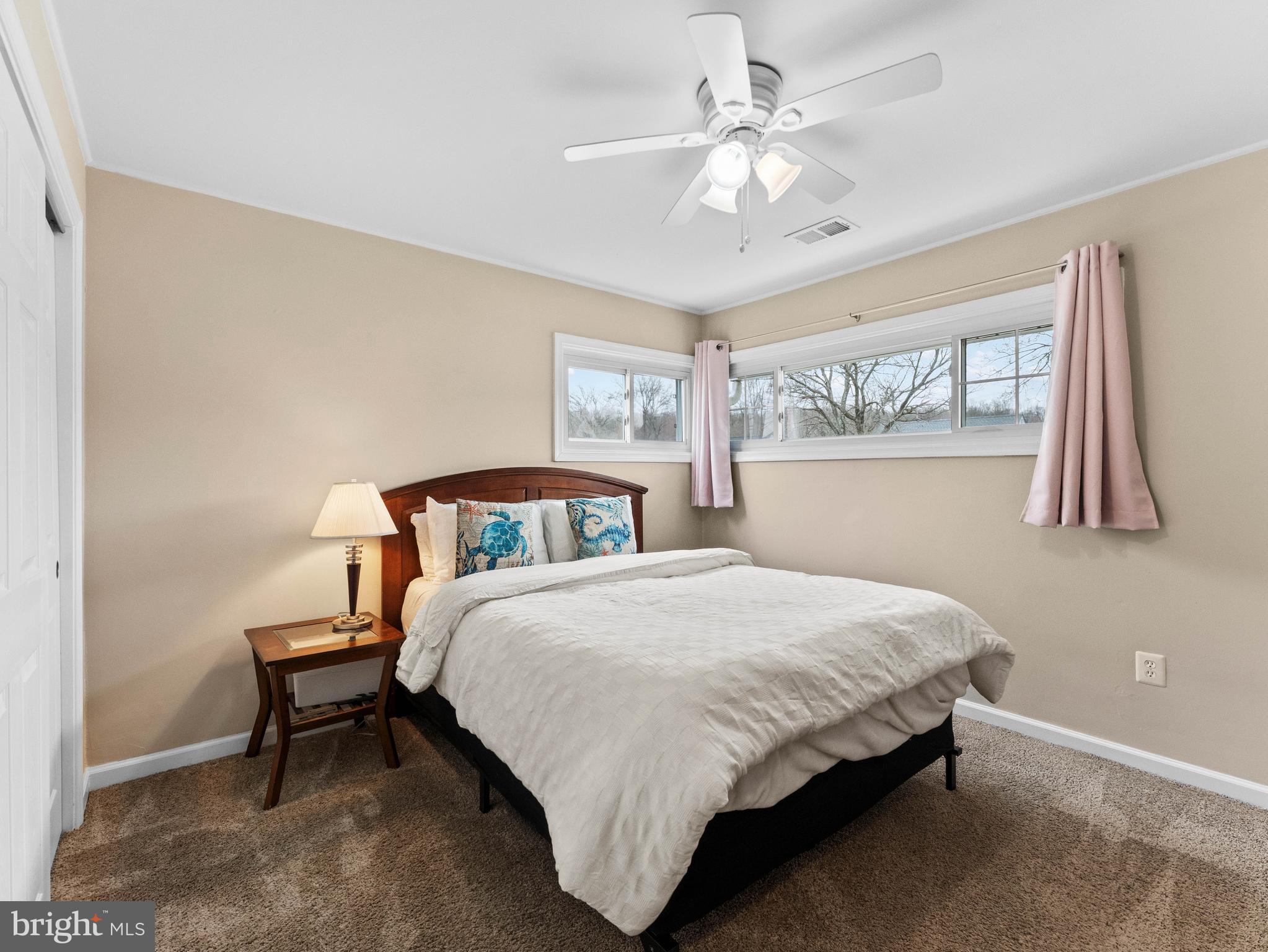 VERMILION HILL - Residential