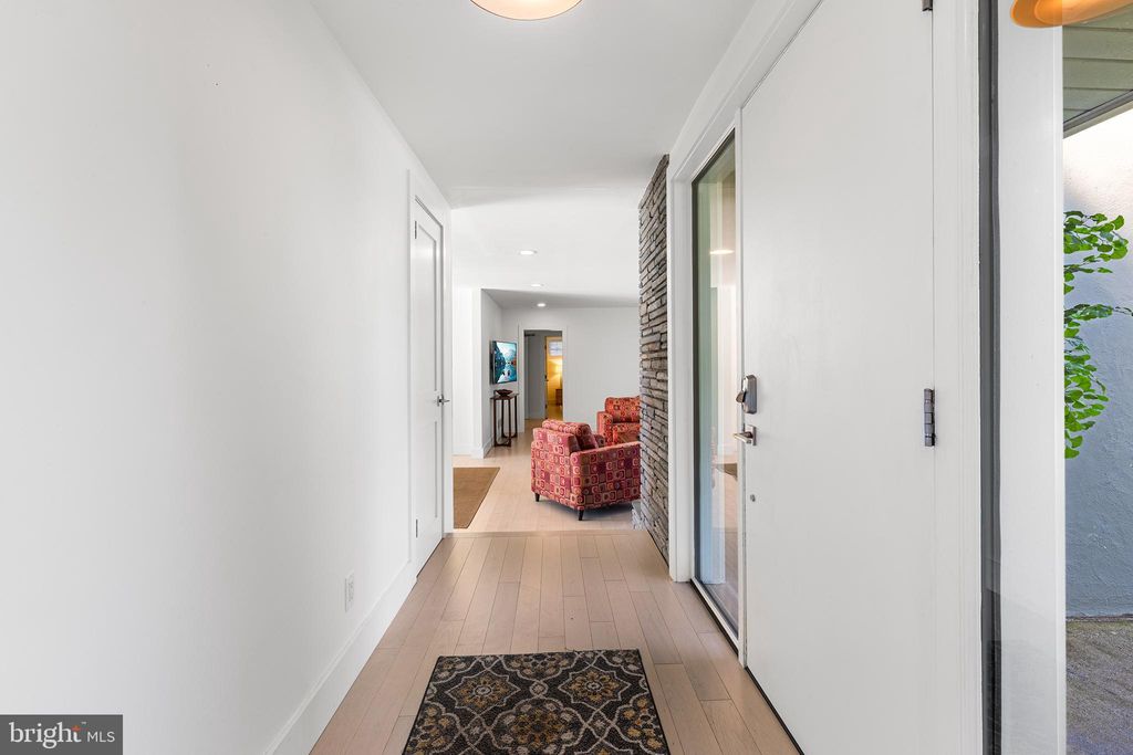 Photo of 418 School Lane, WAYNE, PA 19087 (MLS # PACT2106882)