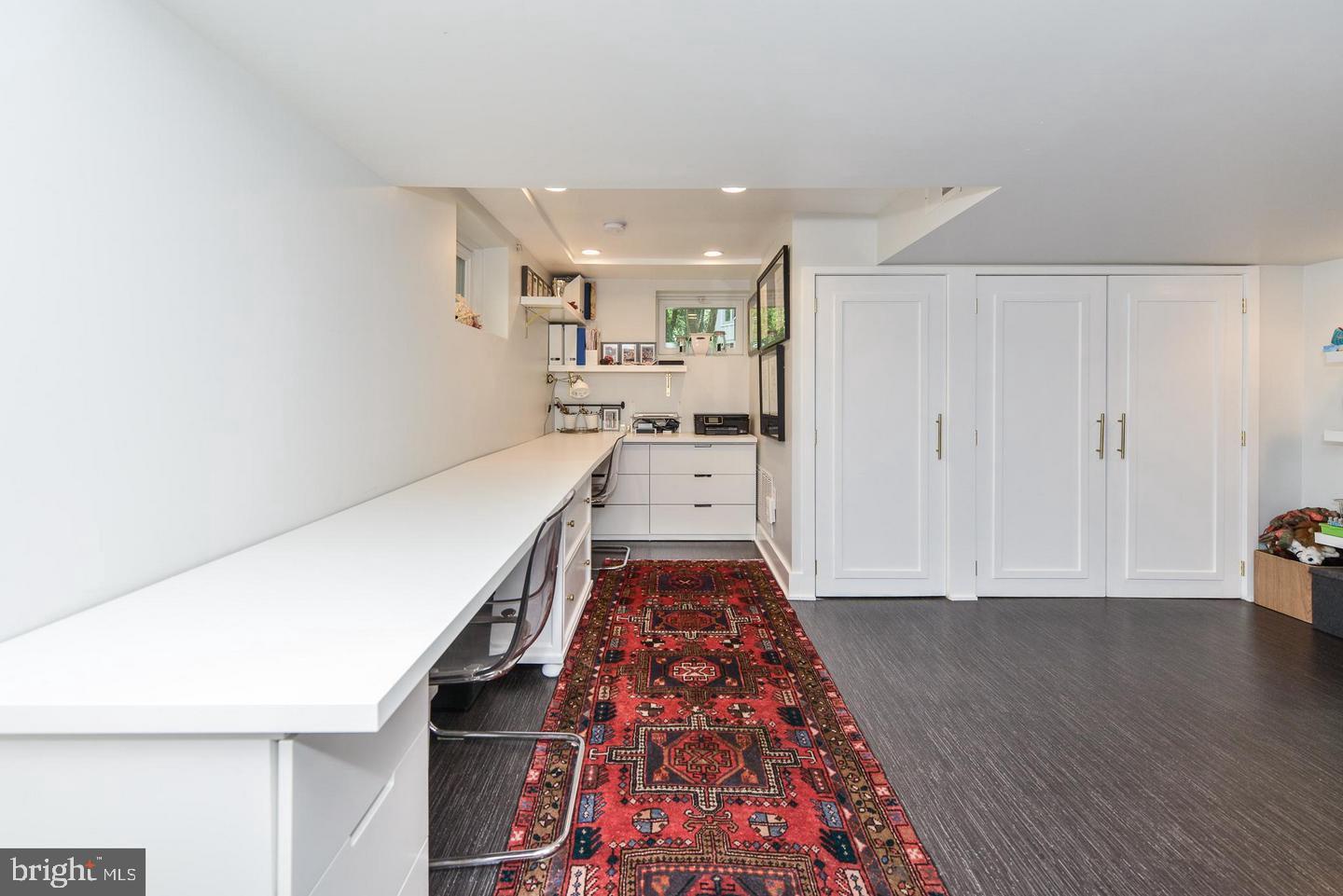 LEE HEIGHTS - Residential Lease