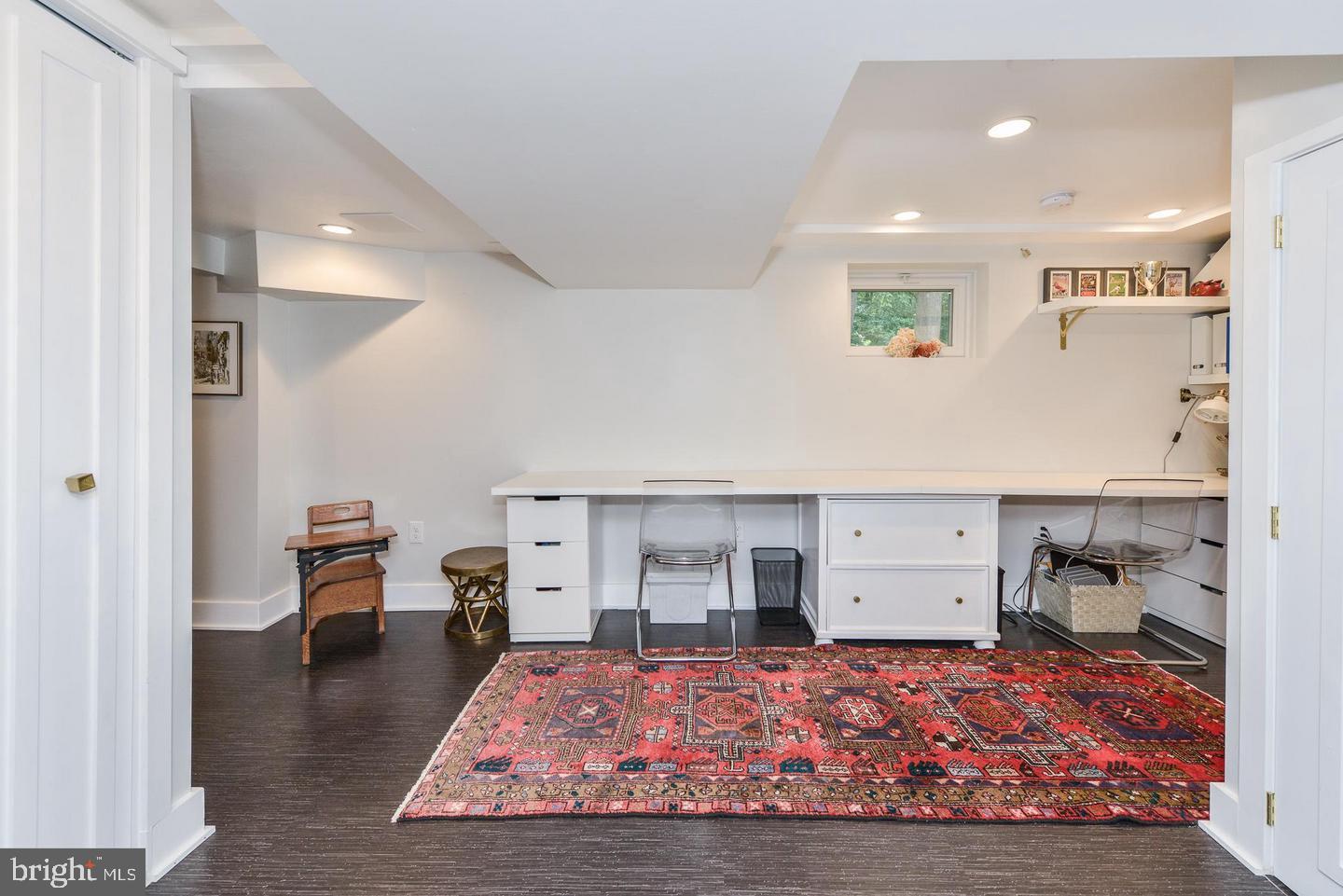 LEE HEIGHTS - Residential Lease