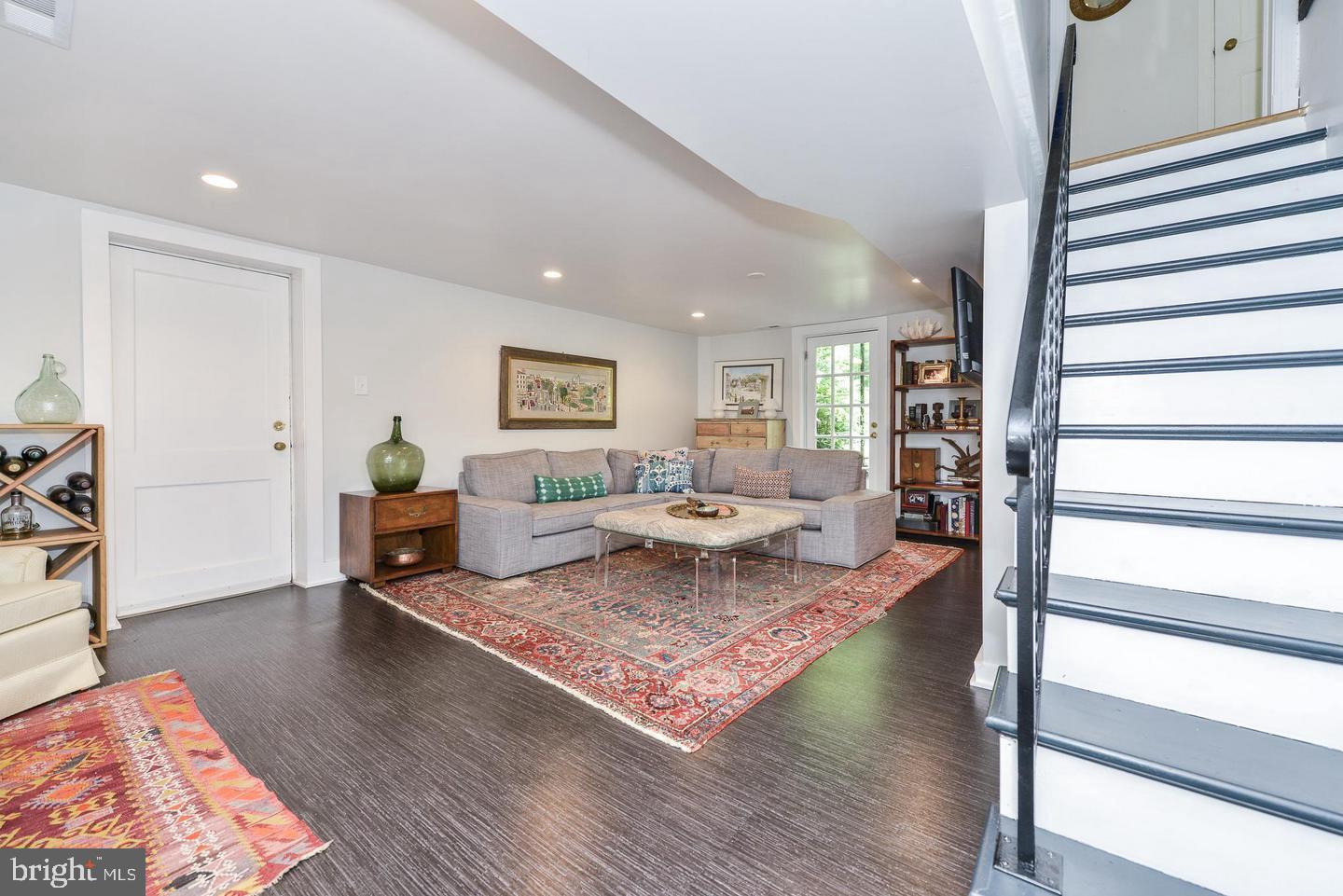 LEE HEIGHTS - Residential Lease