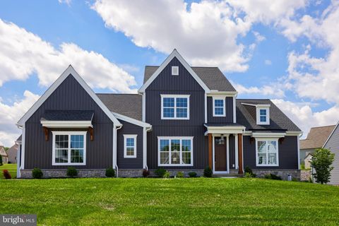 Photo of 156 BONNEVILLE DR, RONKS, PA 17572 (MLS # PALA2029958)