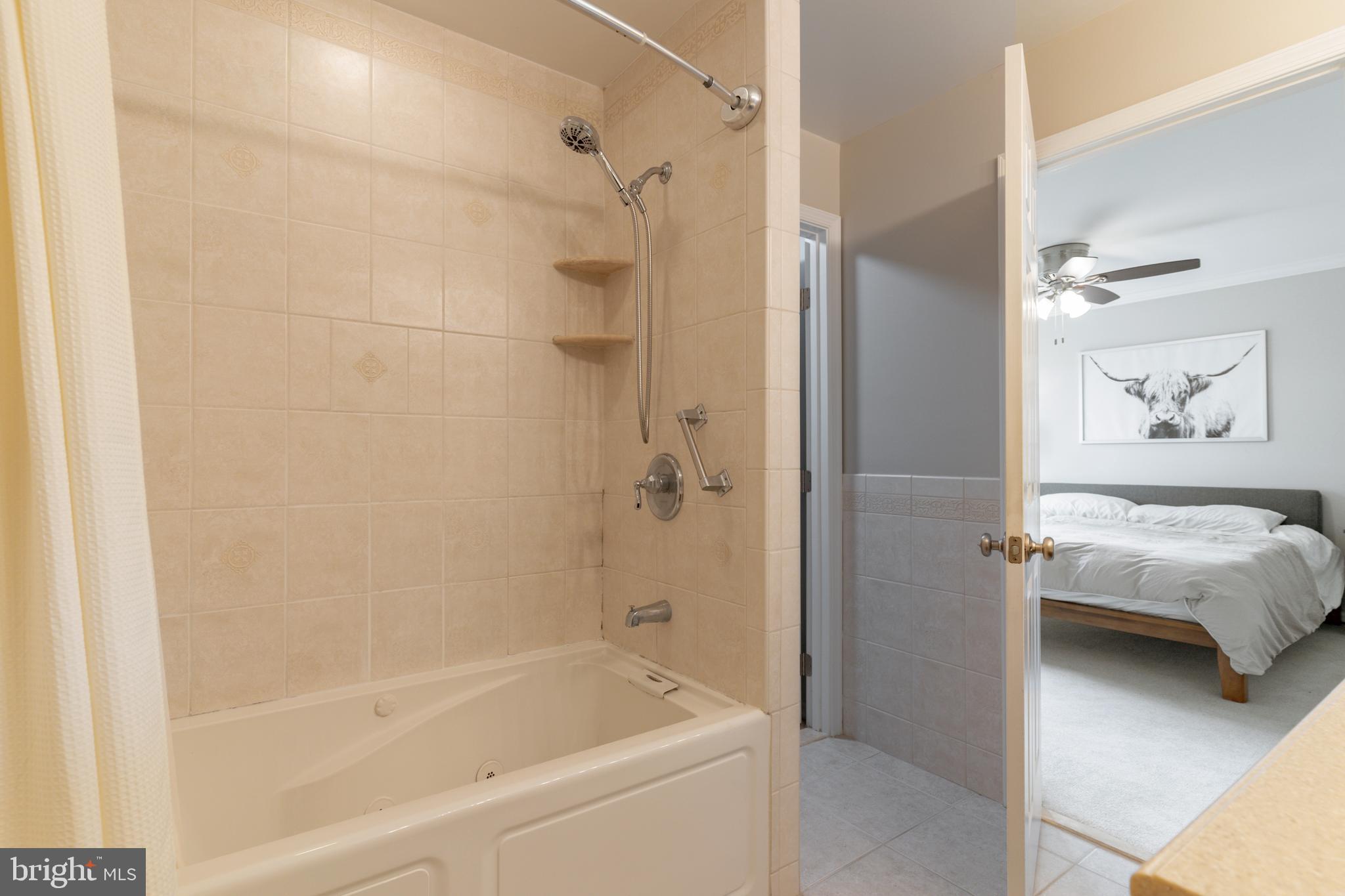 KINGSTOWNE - Residential