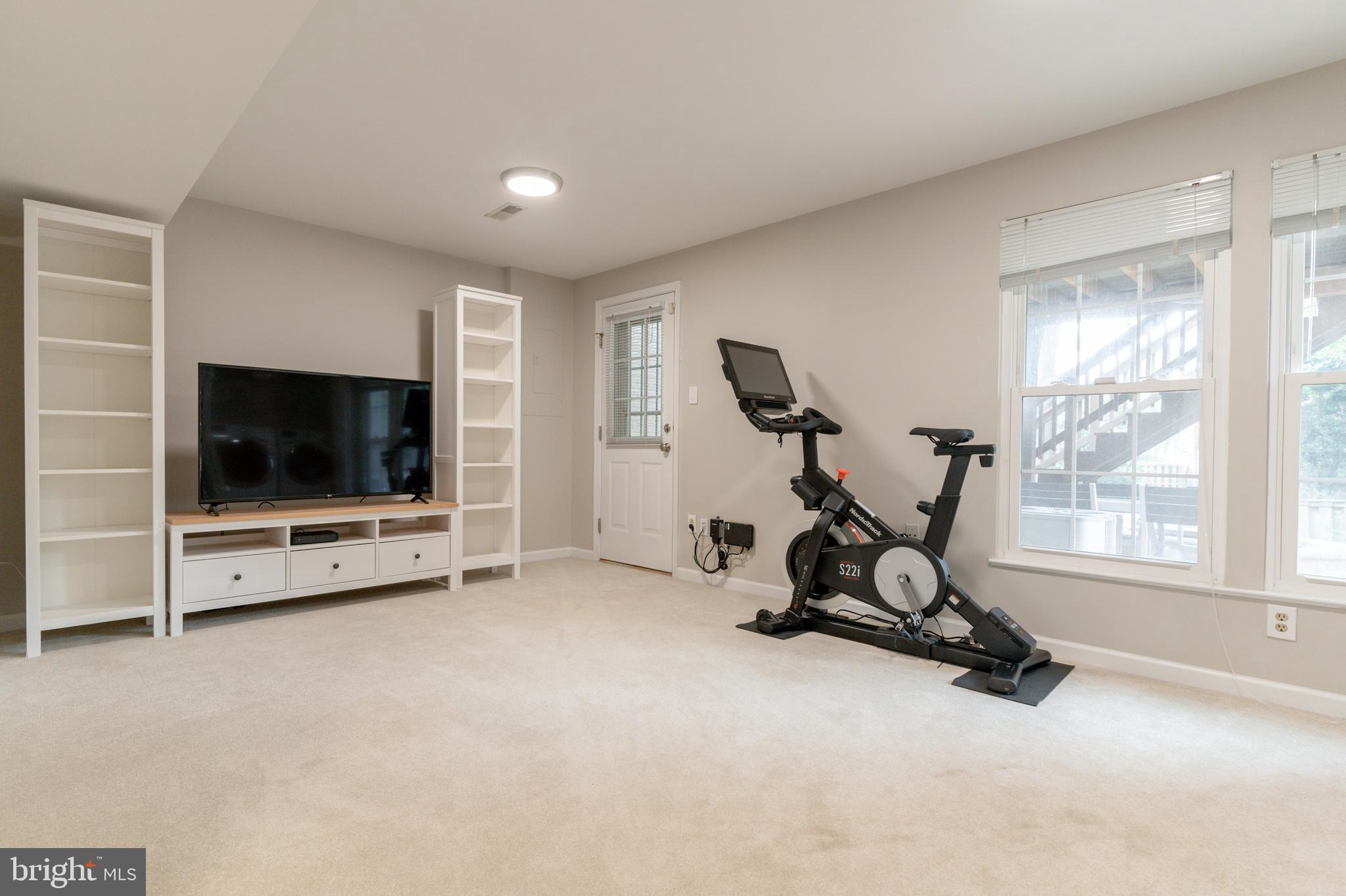 KINGSTOWNE - Residential