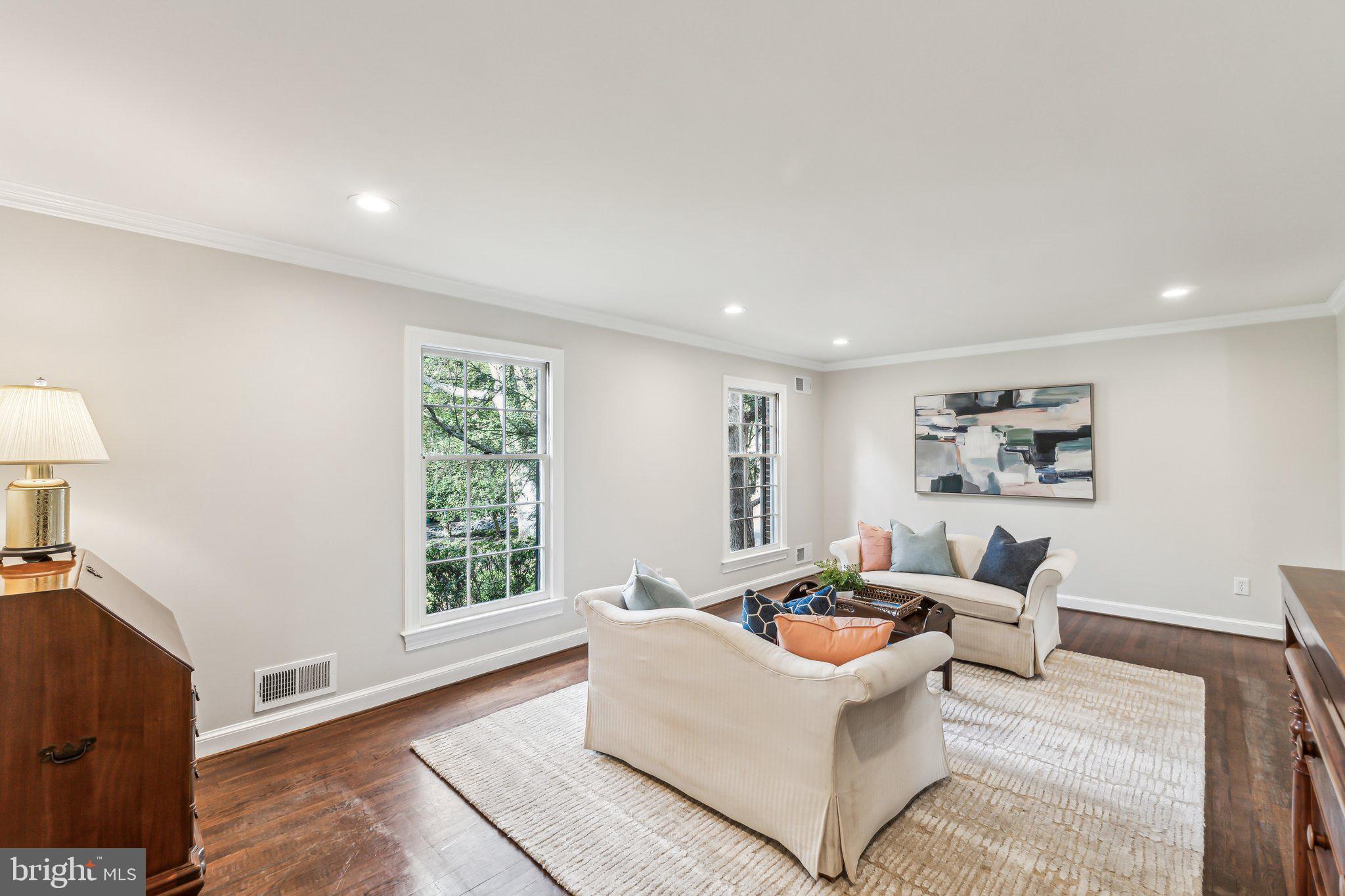 MCAULEY PARK - Residential