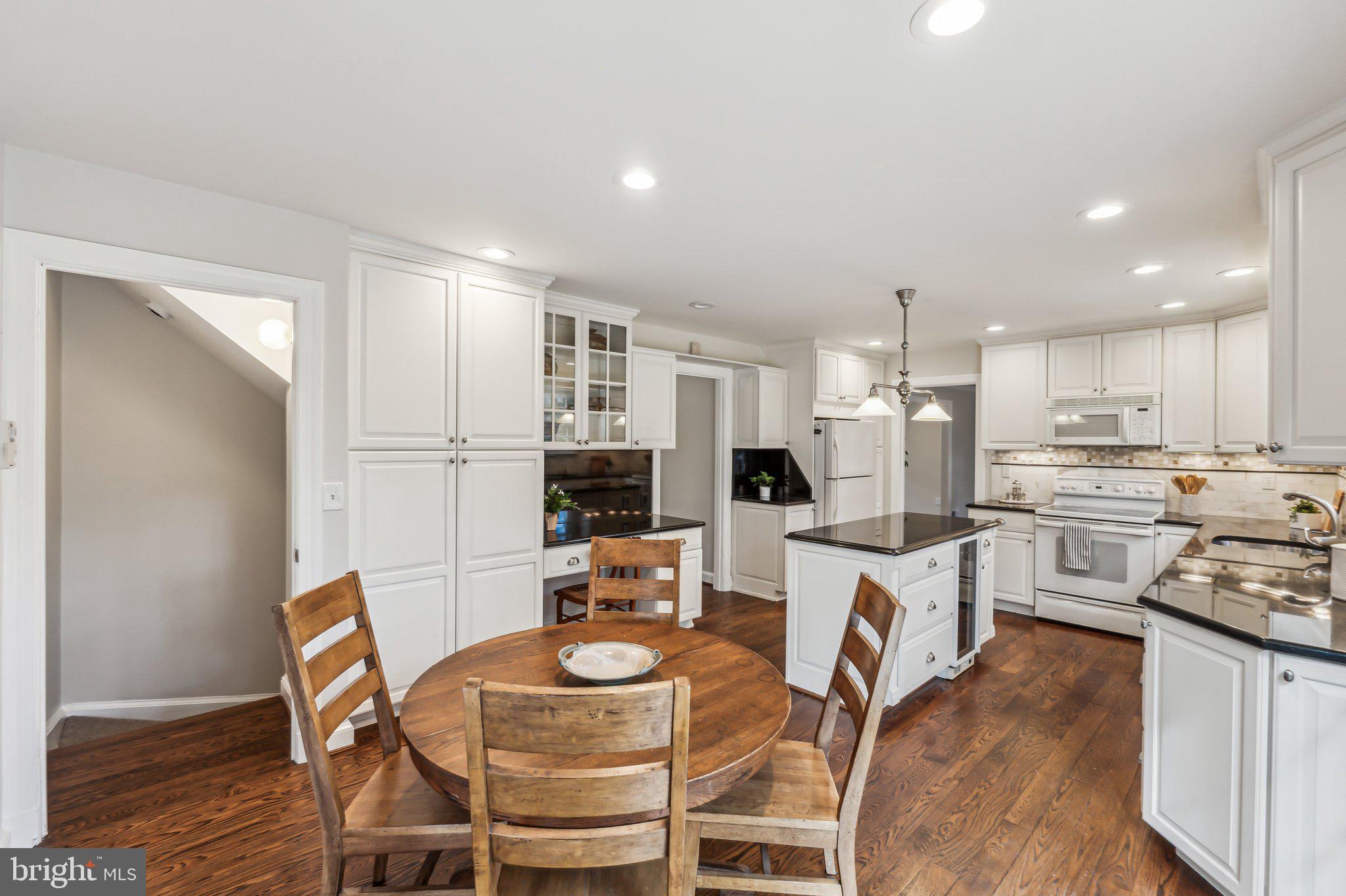 MCAULEY PARK - Residential