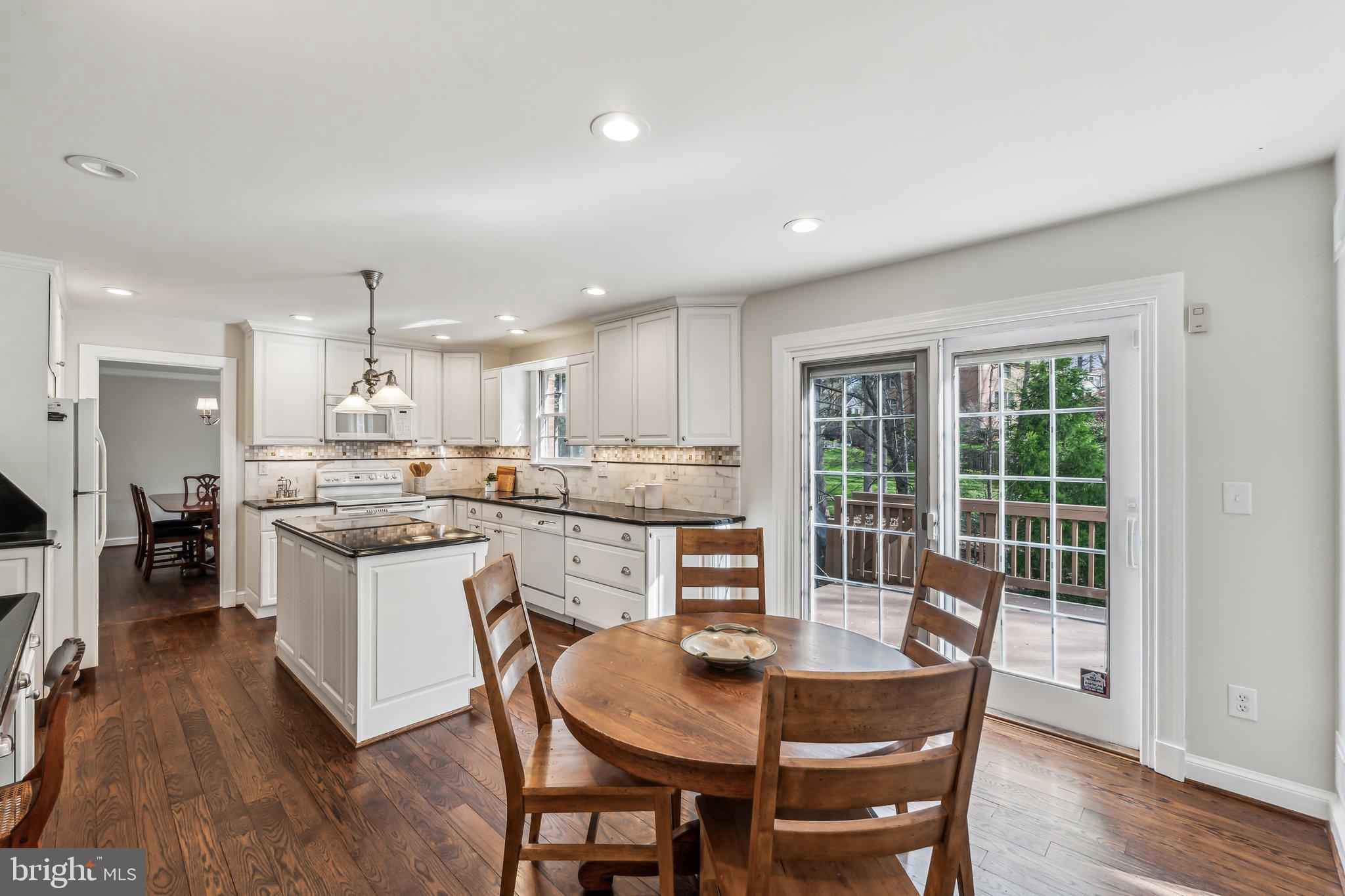 MCAULEY PARK - Residential