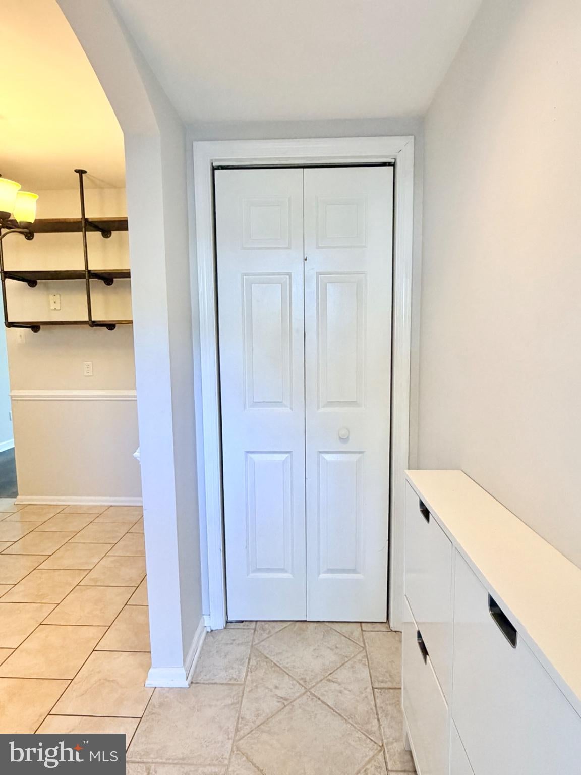736 VILLAGE LANE