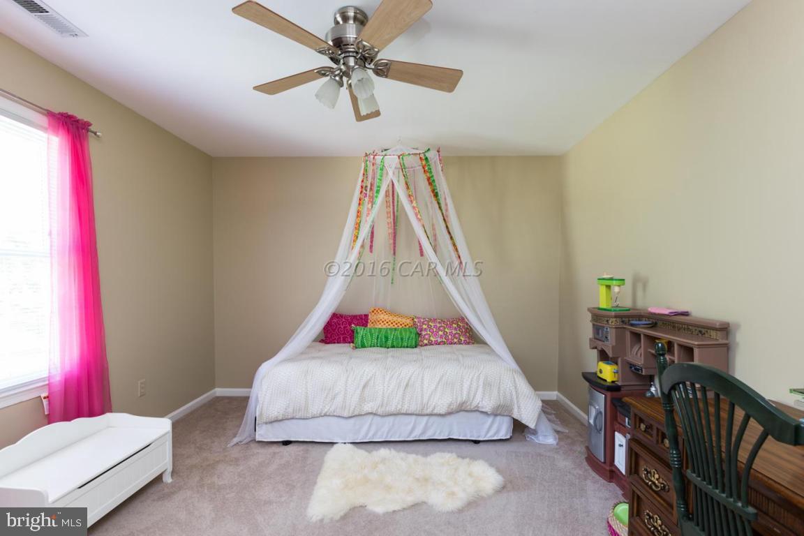 EQUESTRIAN ACRES - Residential