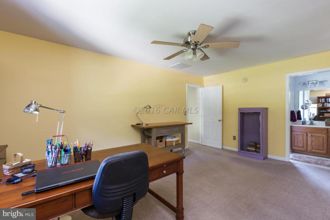 EQUESTRIAN ACRES - Residential