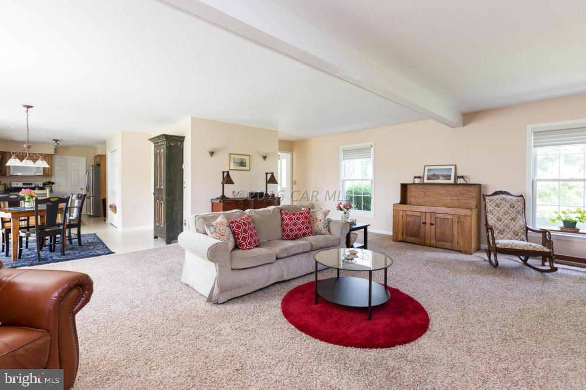 EQUESTRIAN ACRES - Residential