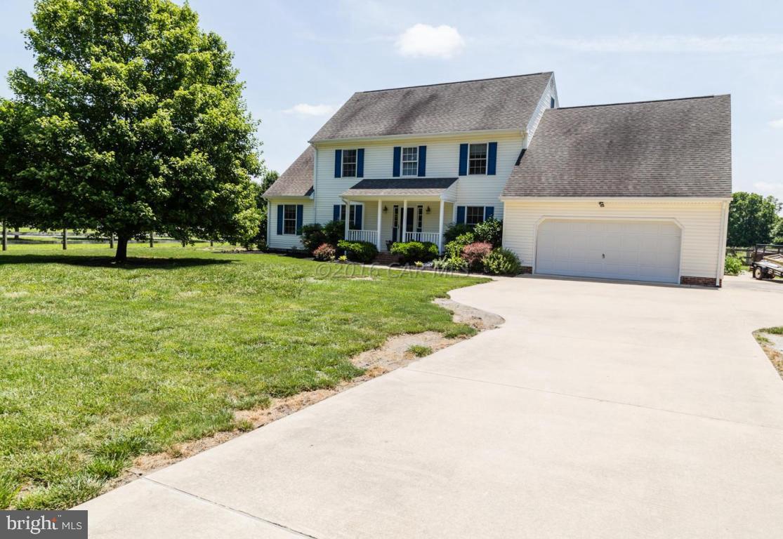 EQUESTRIAN ACRES - Residential