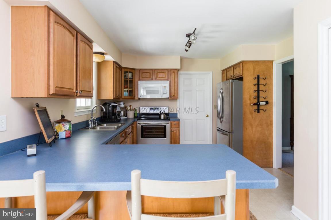 EQUESTRIAN ACRES - Residential