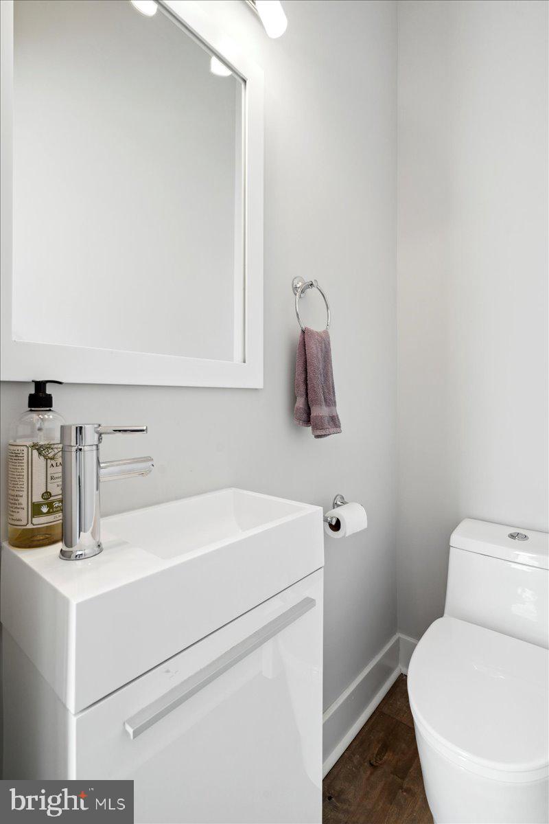 OLDE KENSINGTON - Residential Lease