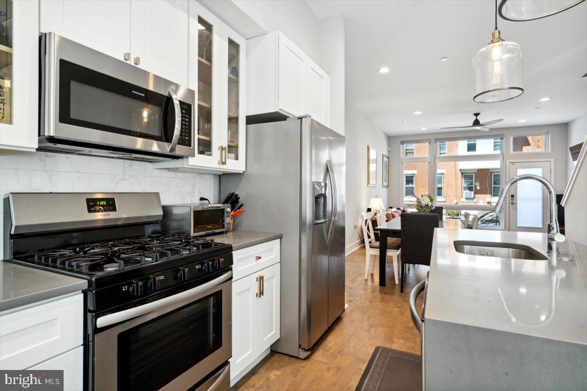 OLDE KENSINGTON - Residential Lease