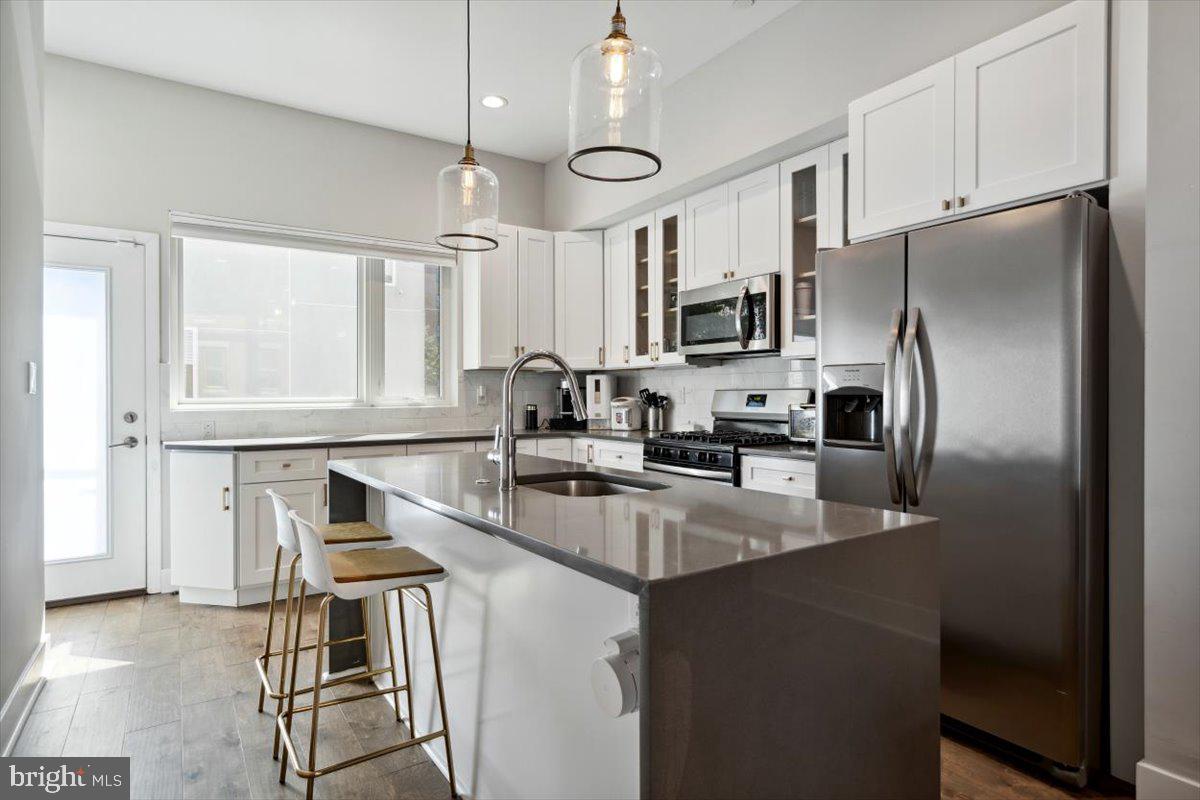 OLDE KENSINGTON - Residential Lease