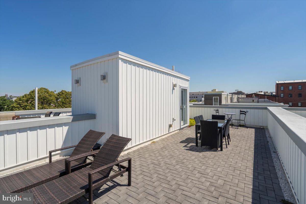 OLDE KENSINGTON - Residential Lease