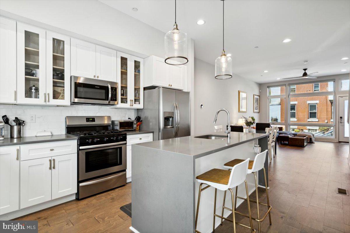 OLDE KENSINGTON - Residential Lease