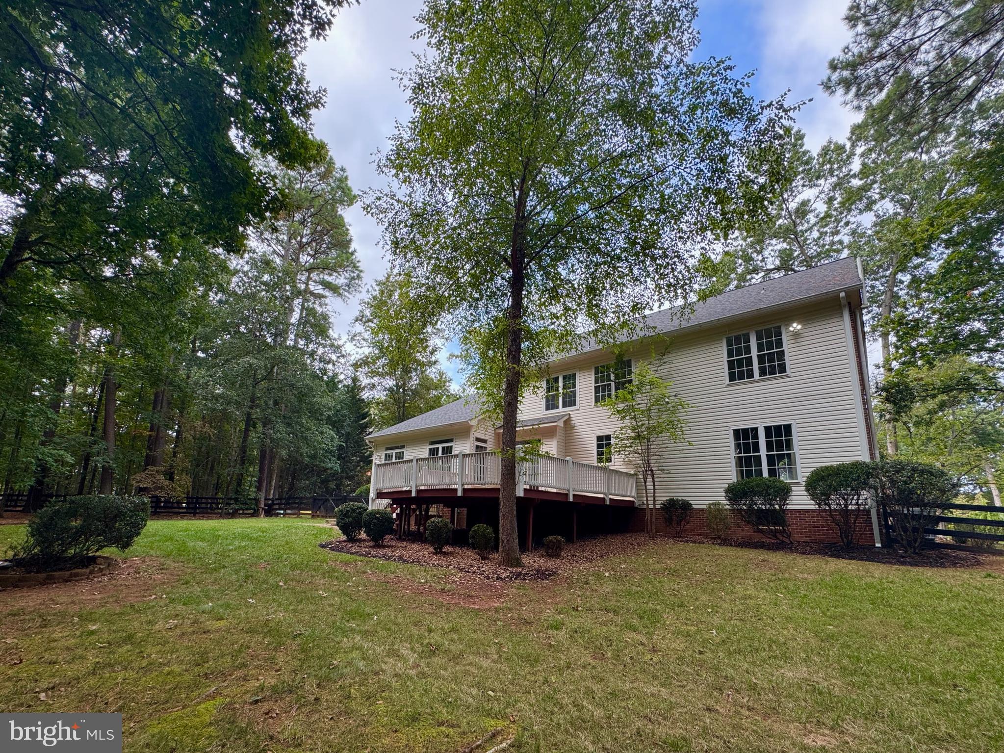 FAWN LAKE - Residential