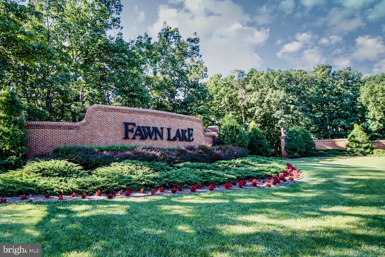FAWN LAKE - Residential
