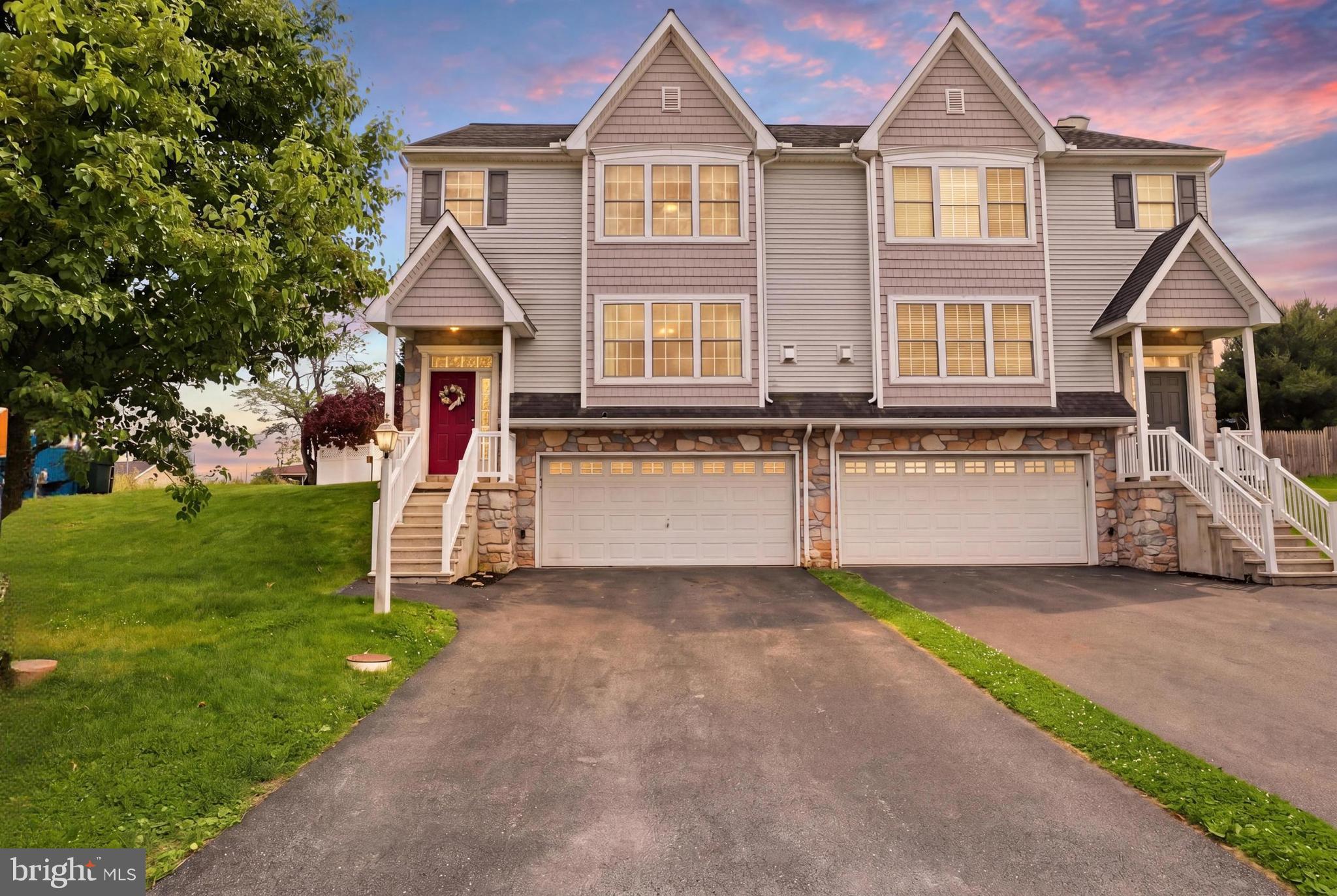 560 NANTUCKET DRIVE