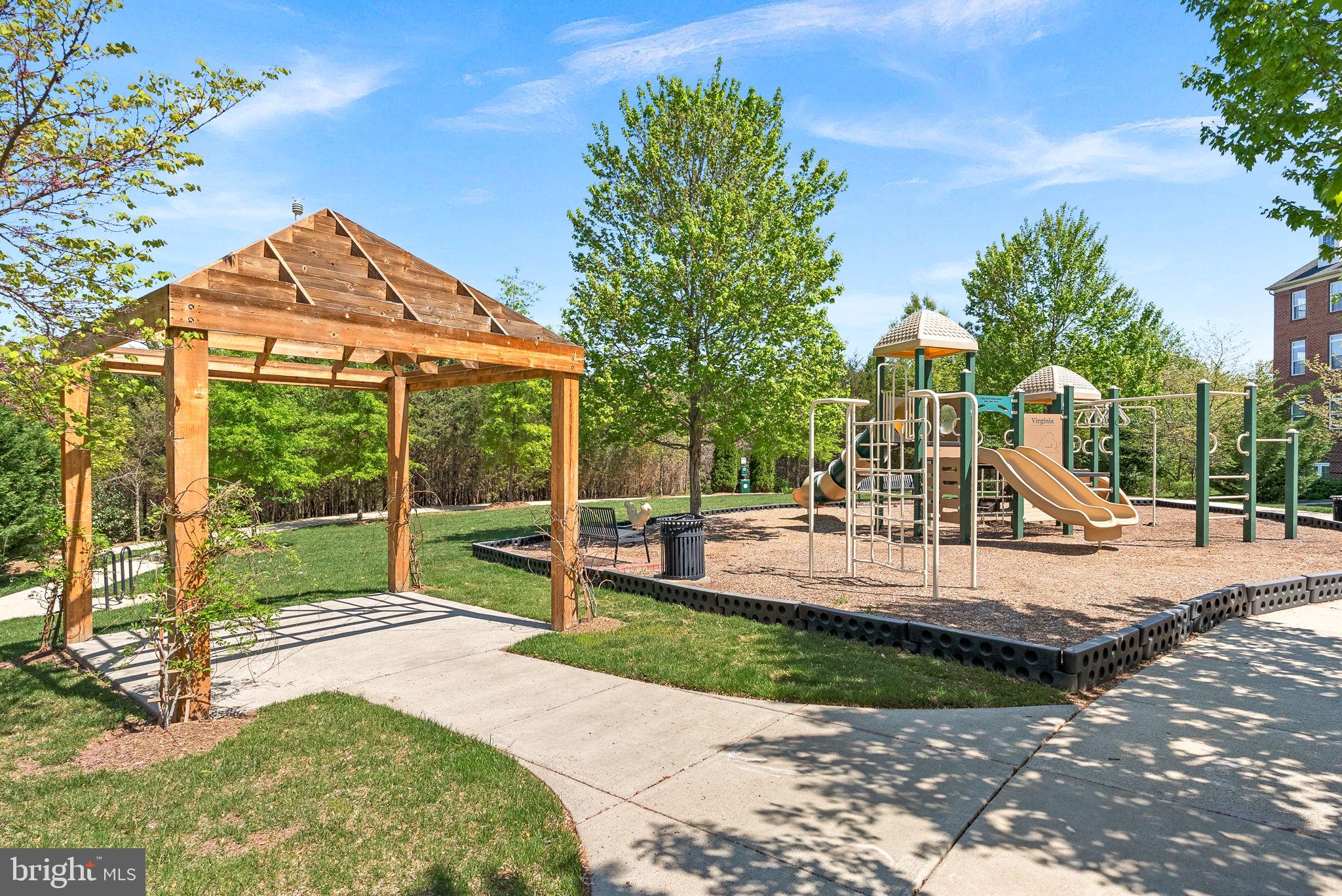 MORLEY CORNER - Residential Lease