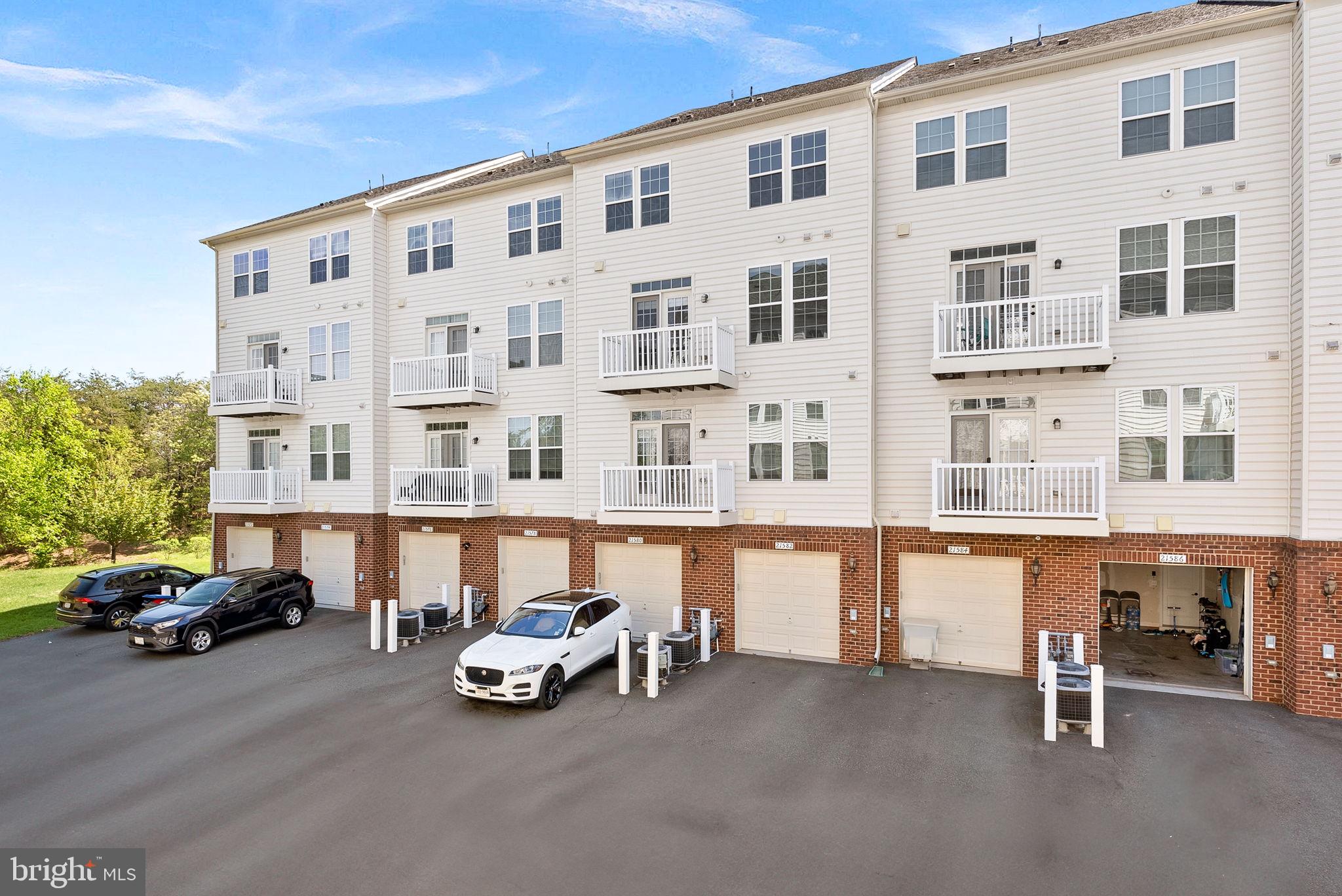 MORLEY CORNER - Residential Lease