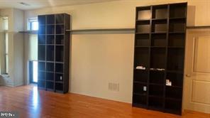 MOUNT VERNON PLACE HISTORIC DISTRICT - Residential Lease