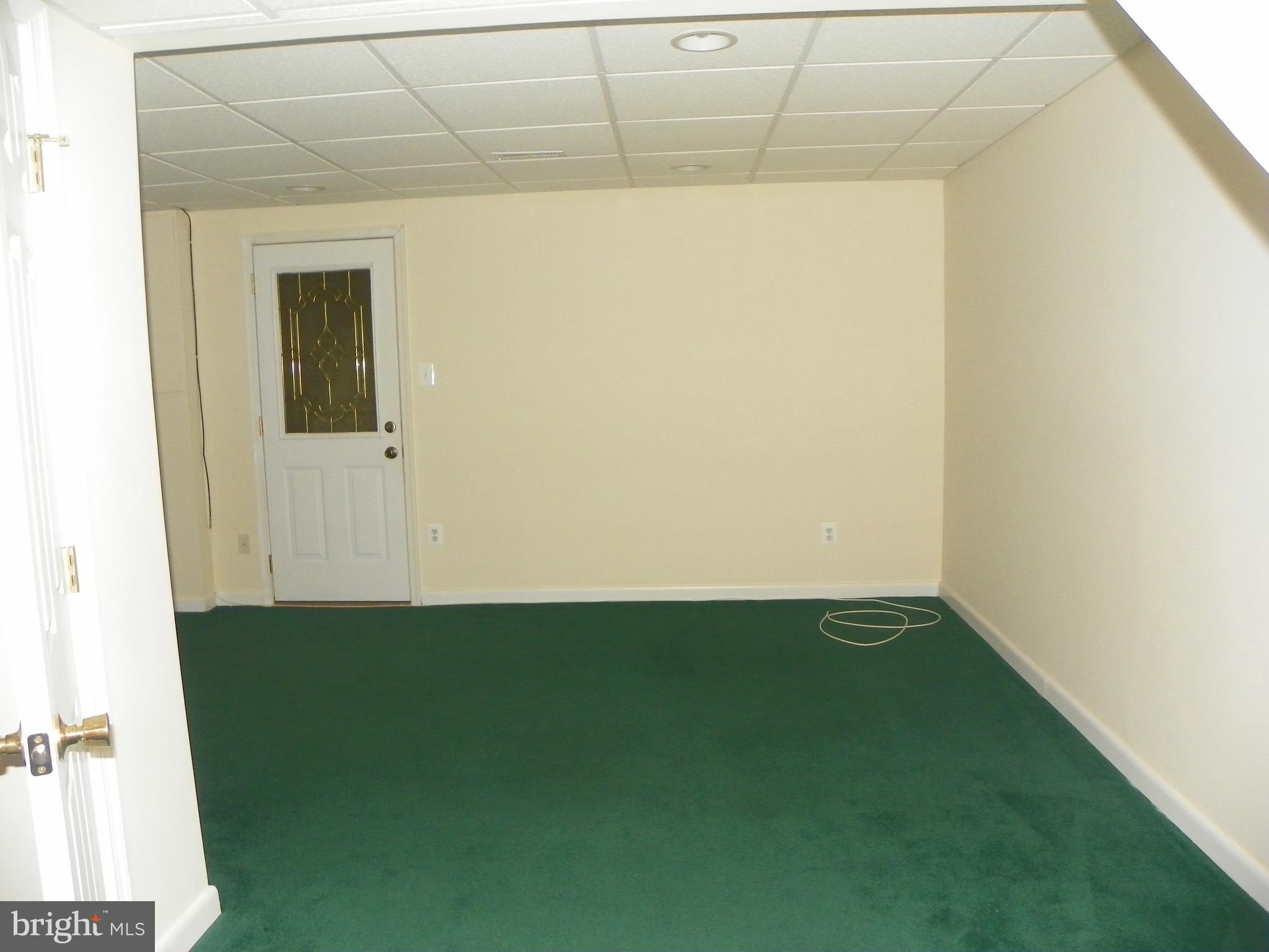 TIMBERLINE-PLAT ONE> - Residential Lease