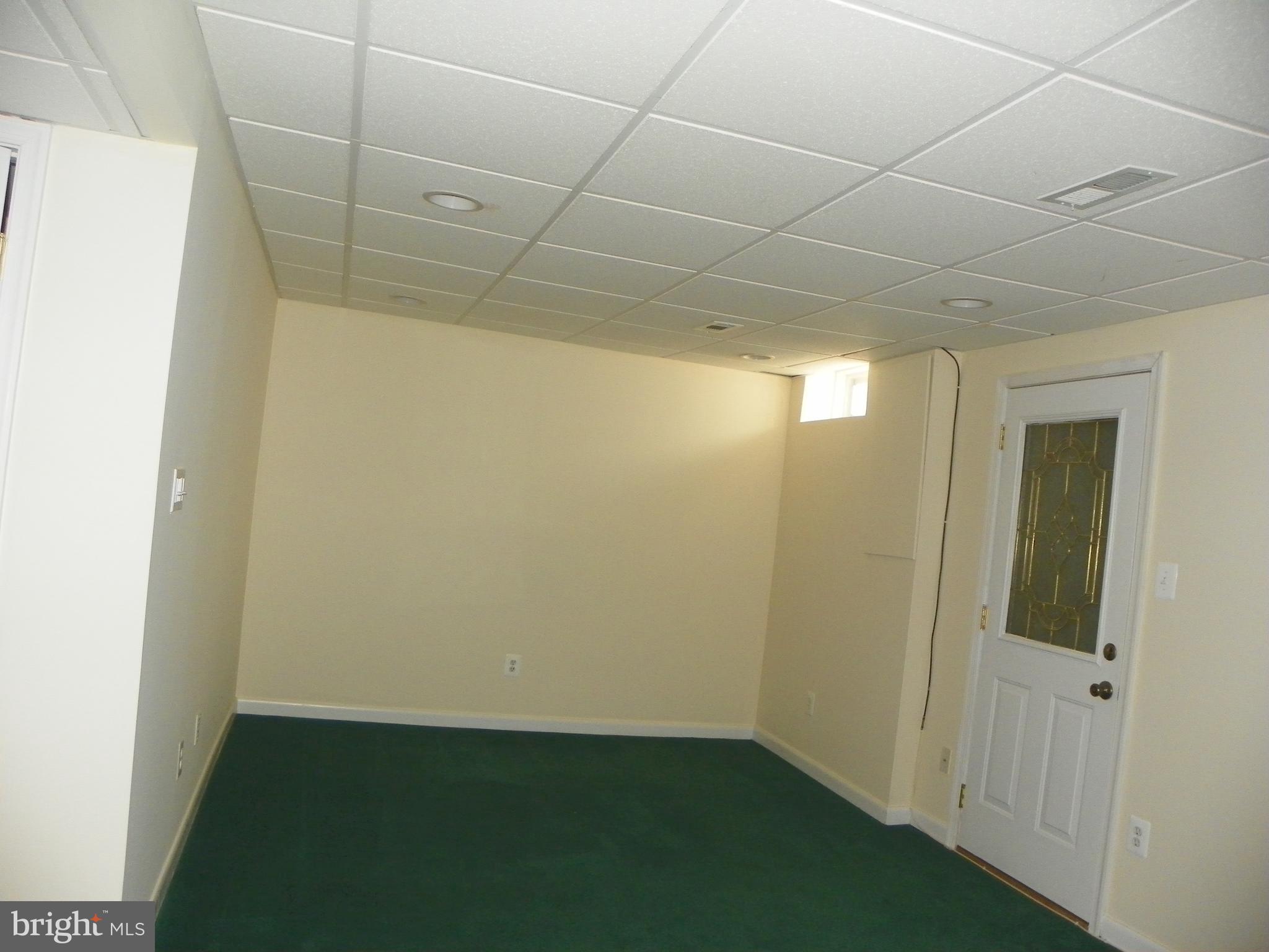 TIMBERLINE-PLAT ONE> - Residential Lease