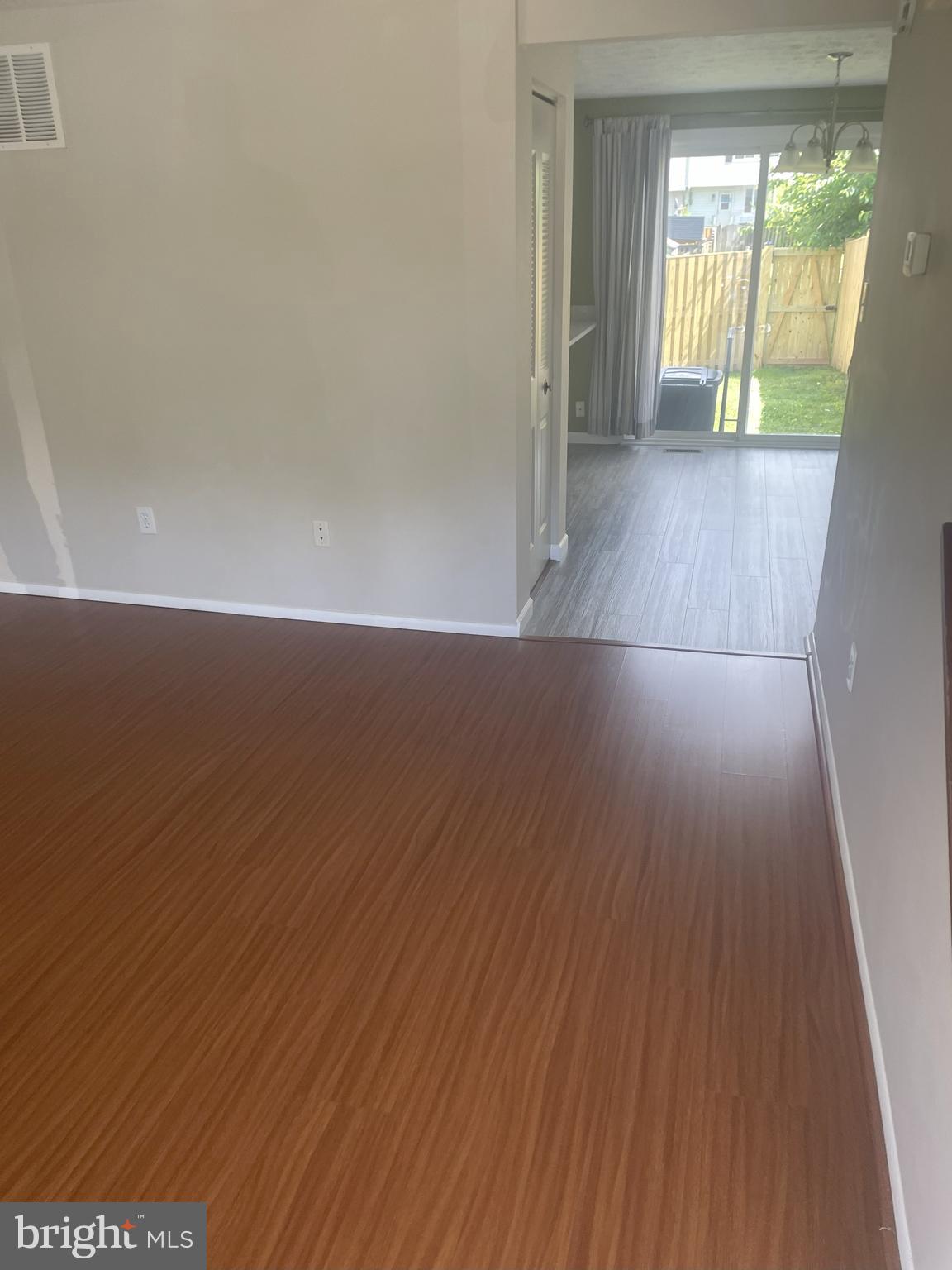 TIMBERLINE-PLAT ONE> - Residential Lease