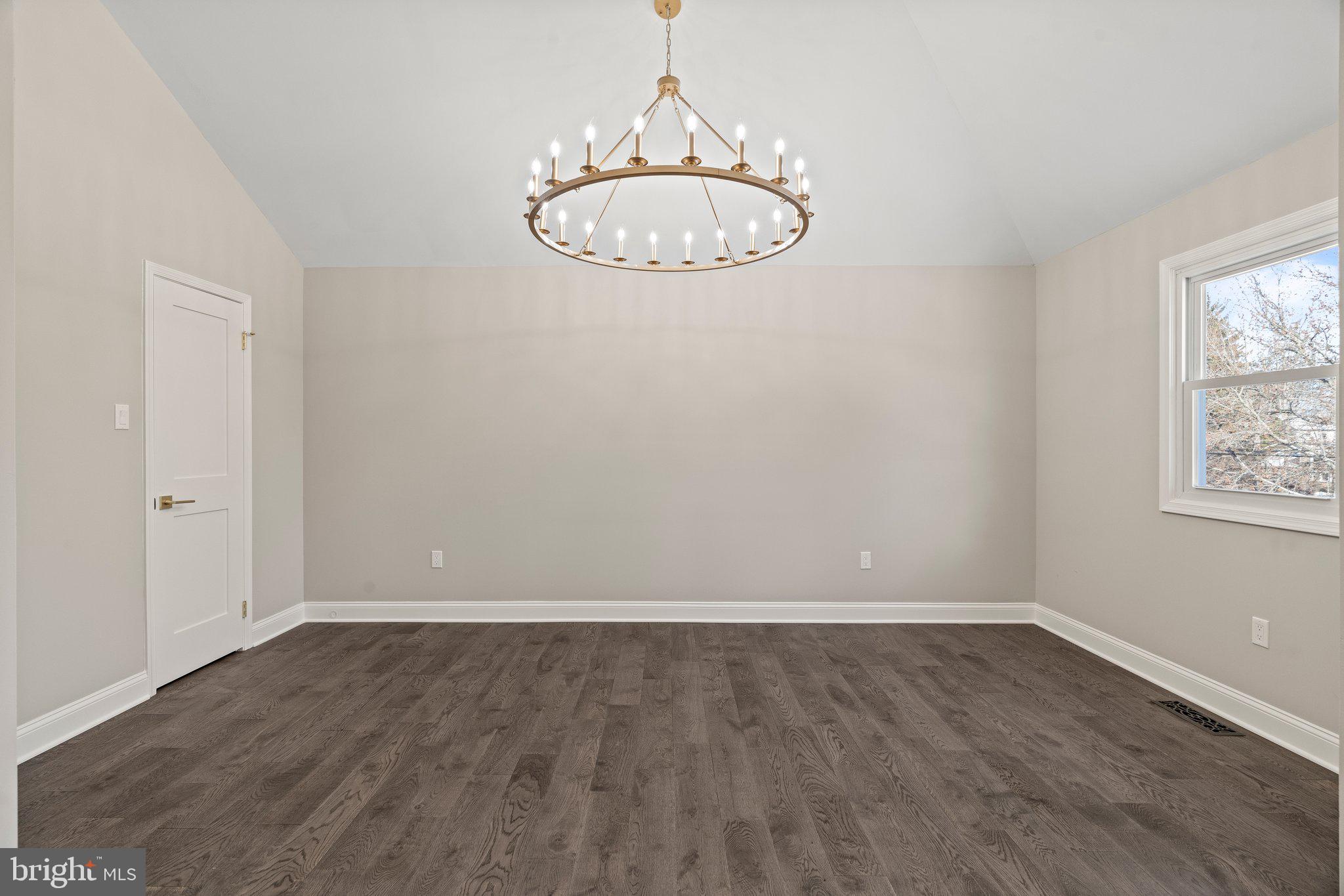 DUBLIN CROSSING - Residential