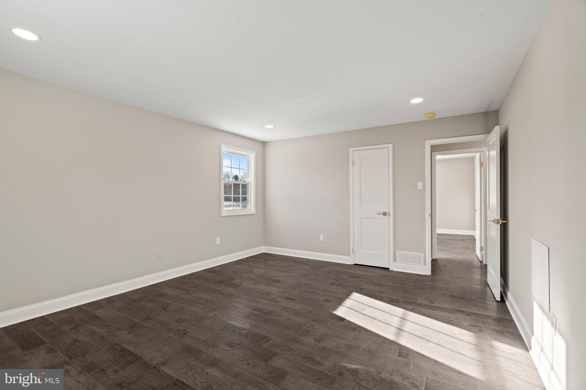 DUBLIN CROSSING - Residential