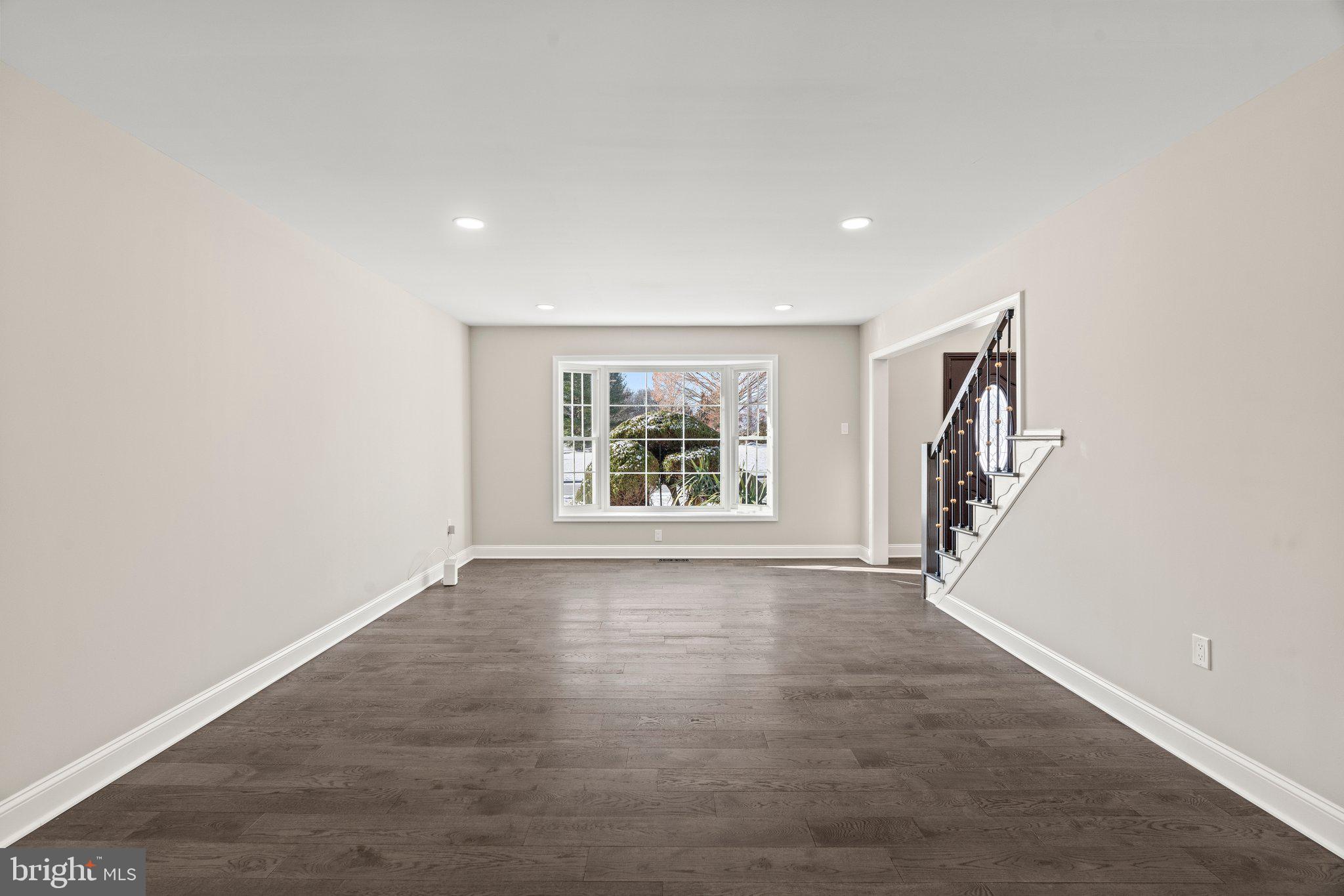 DUBLIN CROSSING - Residential