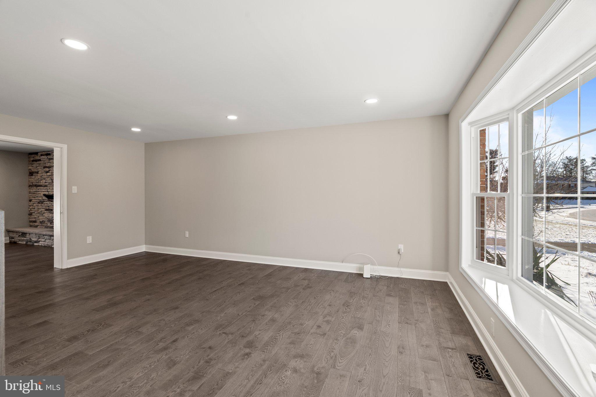 DUBLIN CROSSING - Residential