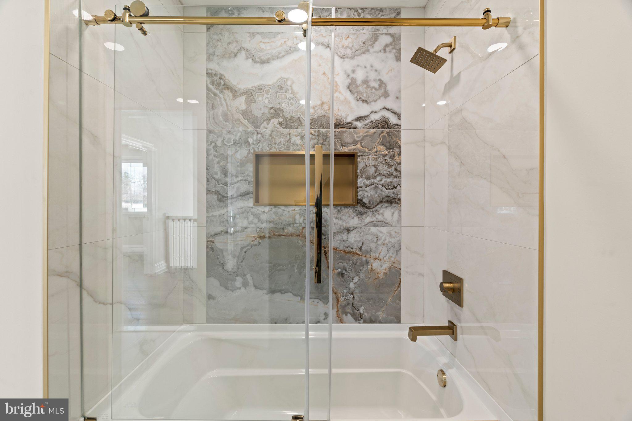 DUBLIN CROSSING - Residential