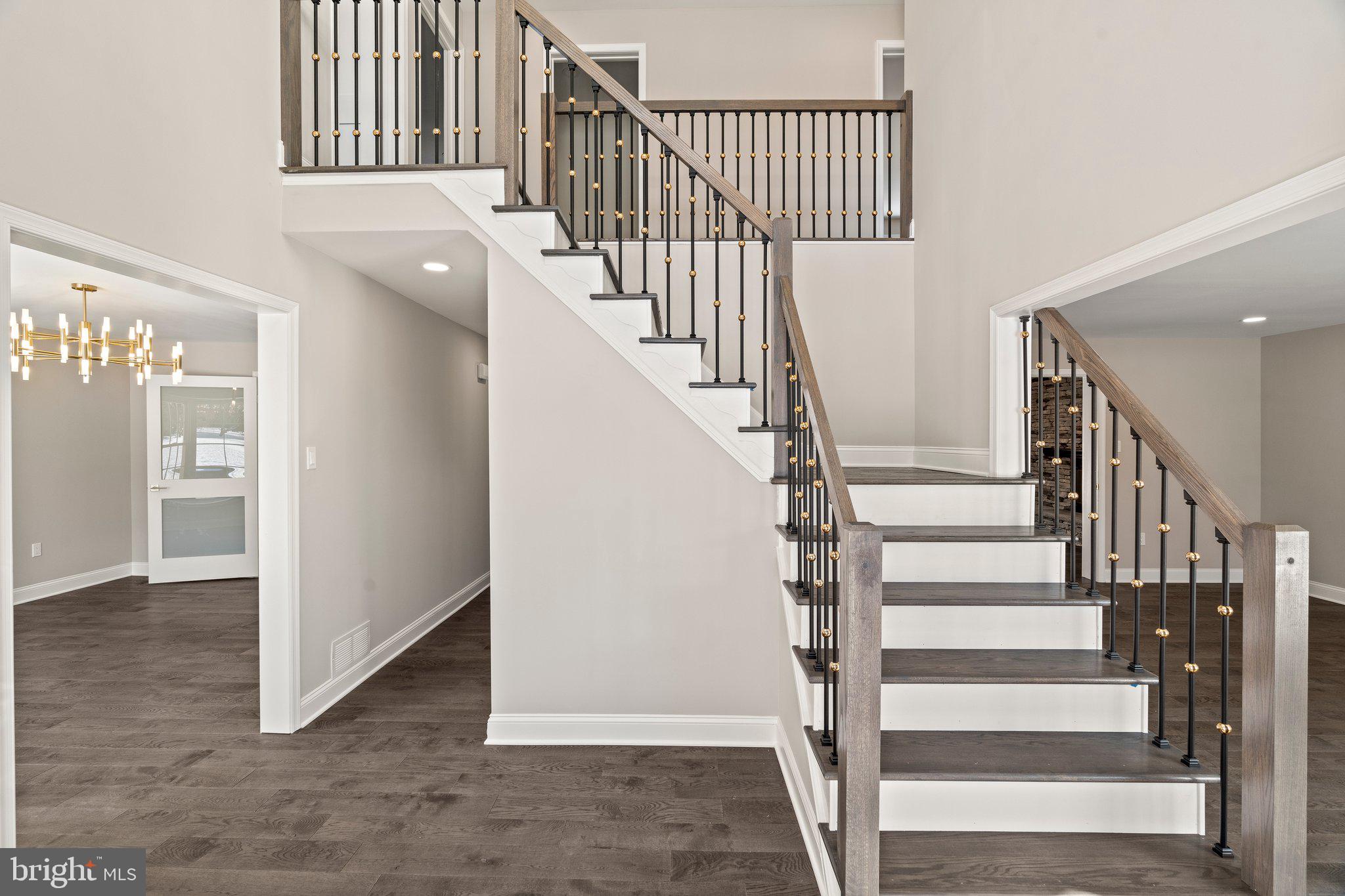 DUBLIN CROSSING - Residential