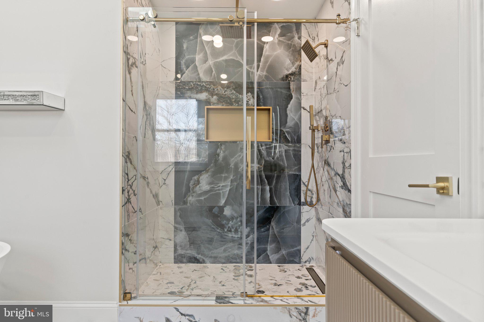 DUBLIN CROSSING - Residential