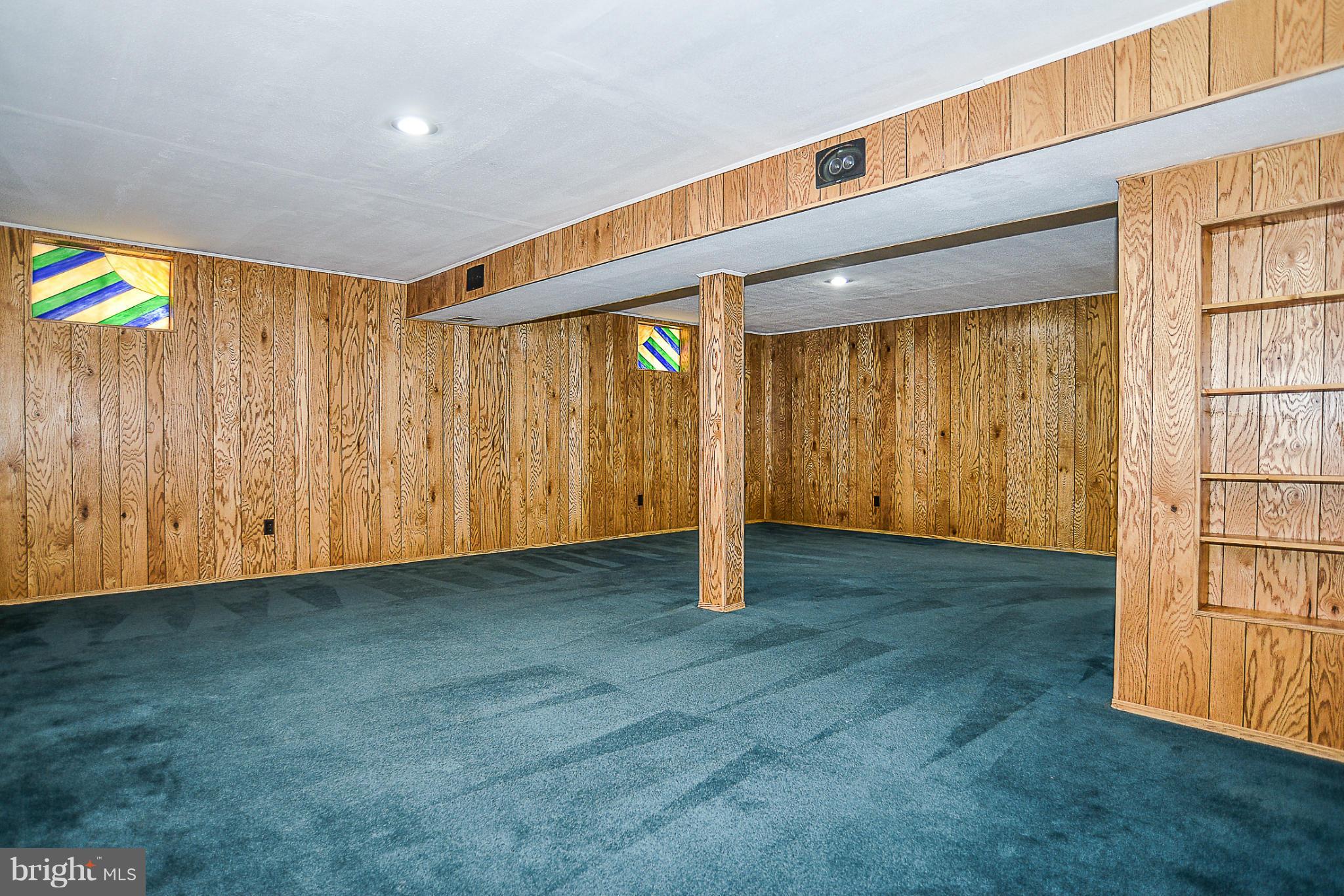 KENWOOD OAKS - Residential