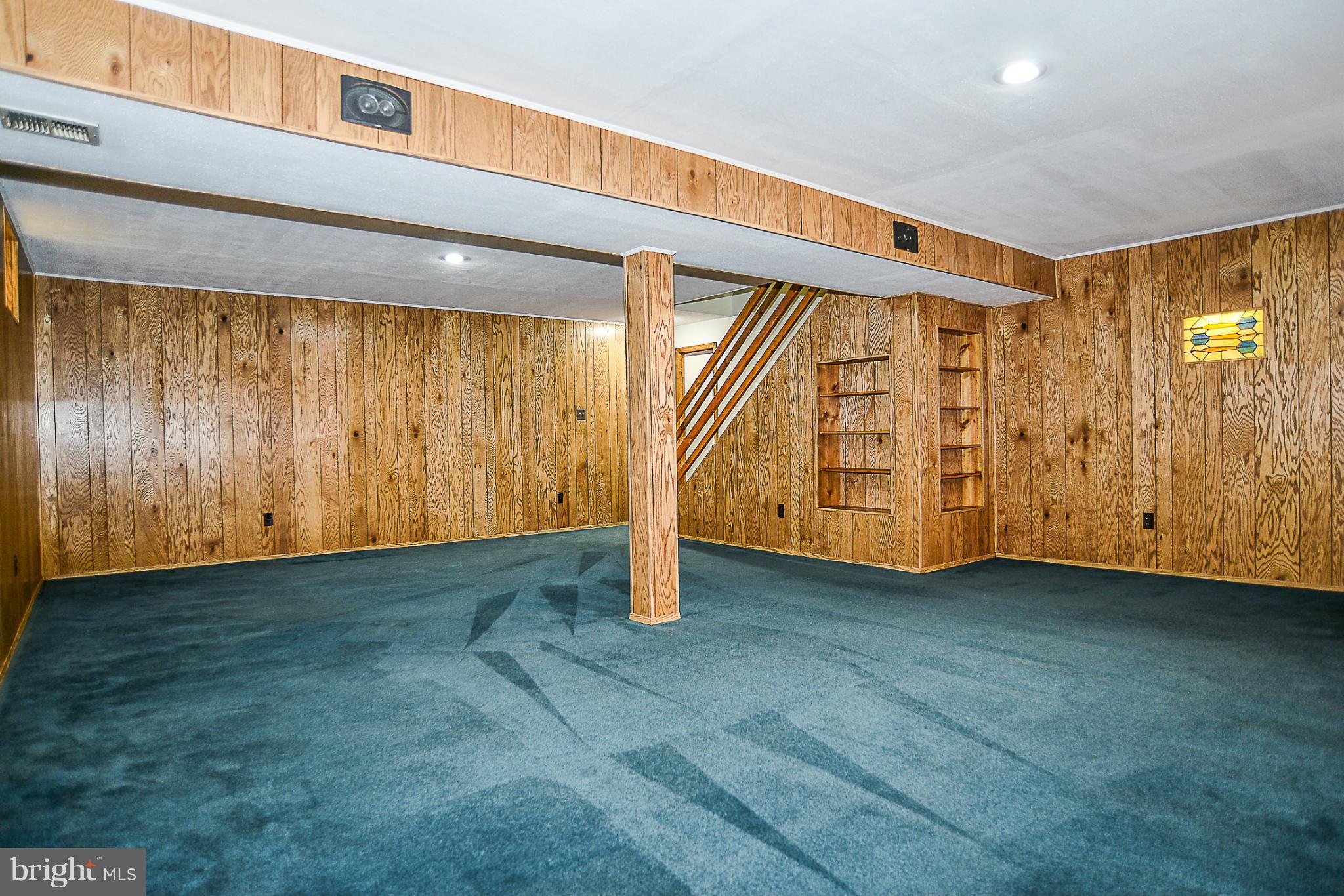 KENWOOD OAKS - Residential